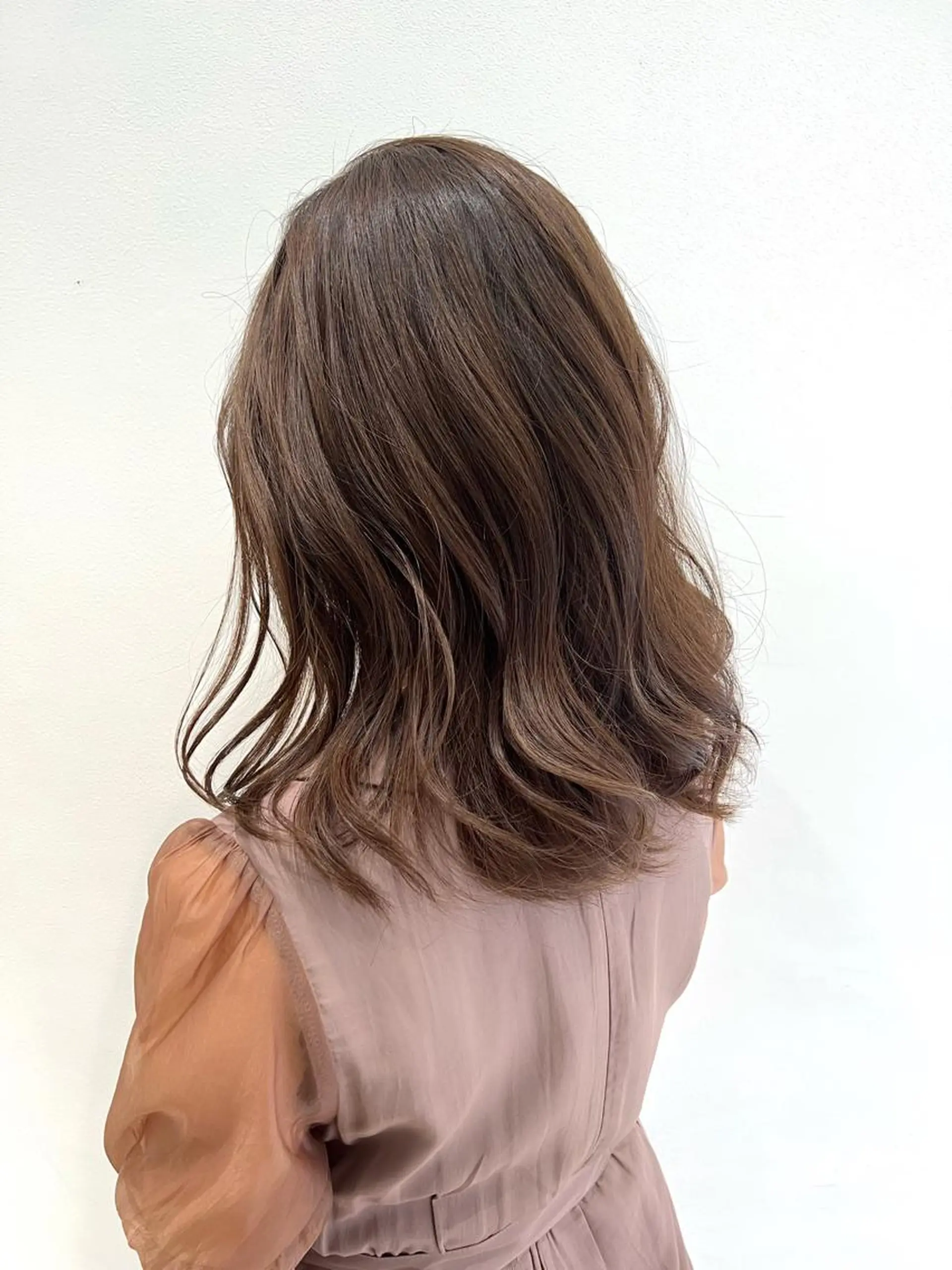 セミロング カラー パーマ ヘアアレンジ ヘアカラー トリートメント ヘッドスパ ヘアセット 🌈インナーカラー ‘ショウマ’🌈のヘアスタイル