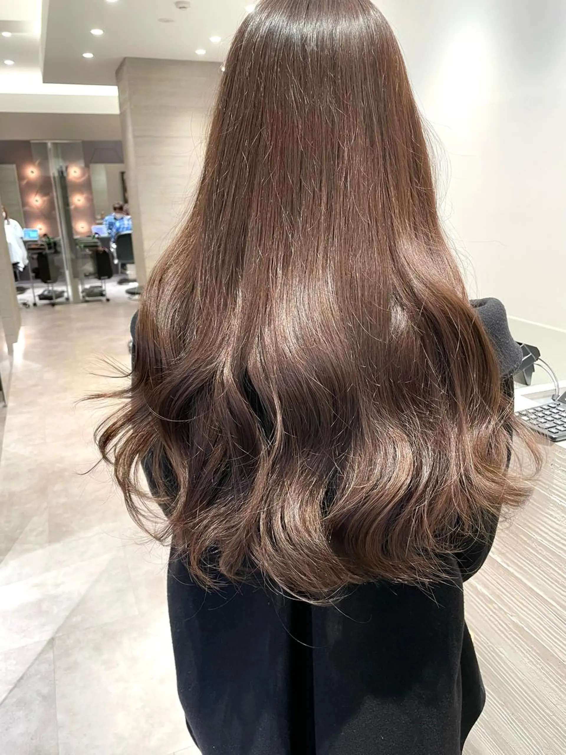 ロング NEST by chord （ネストバイコード）所属・🤍関根 朋香🤍のヘアスタイル