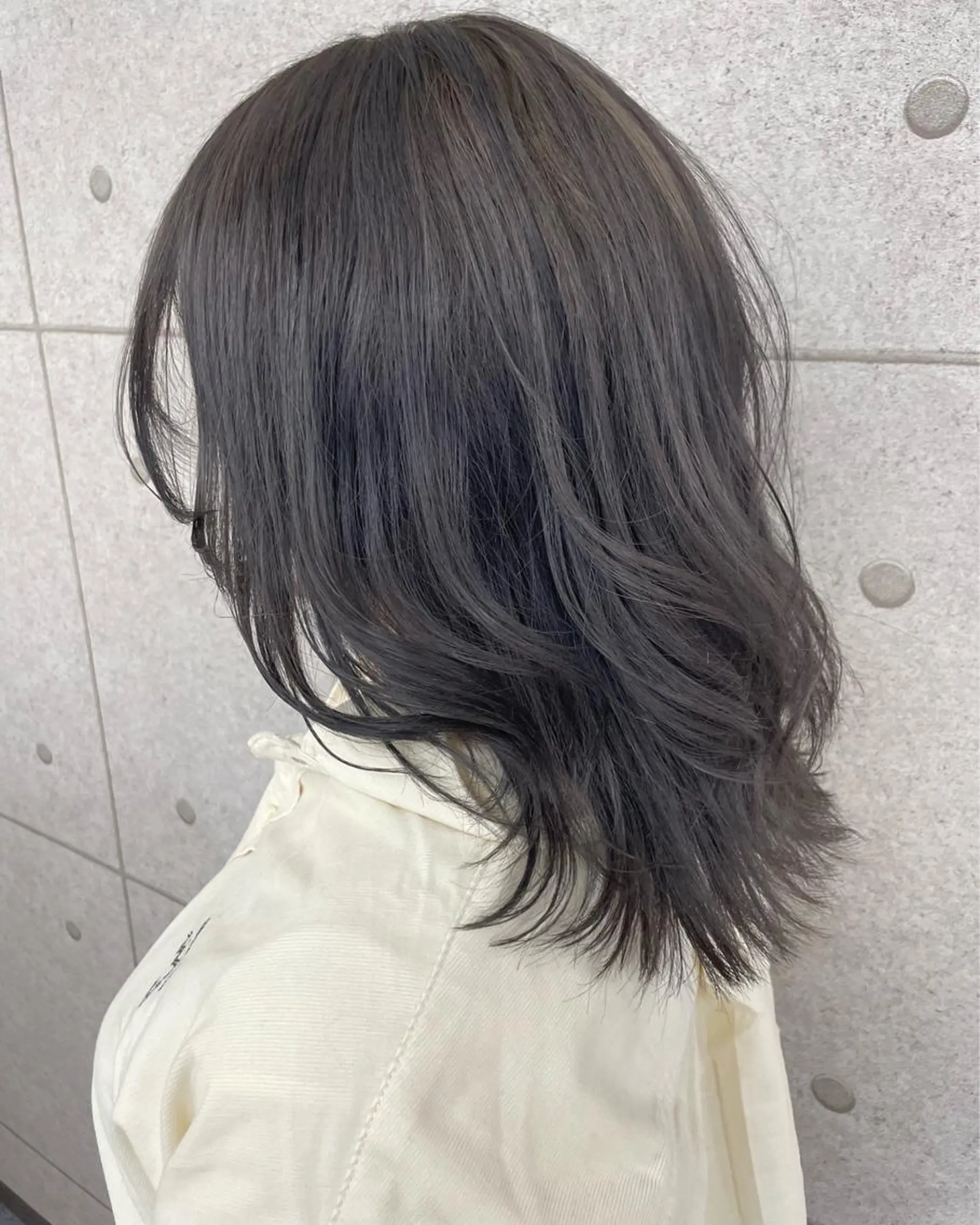 ミディアム カラー アッシュ アッシュグレー アッシュグレージュ ダークアッシュ グレージュ Agu hair act 姫路駅前おみぞ筋店所属・カワモト ソウタのヘアスタイル