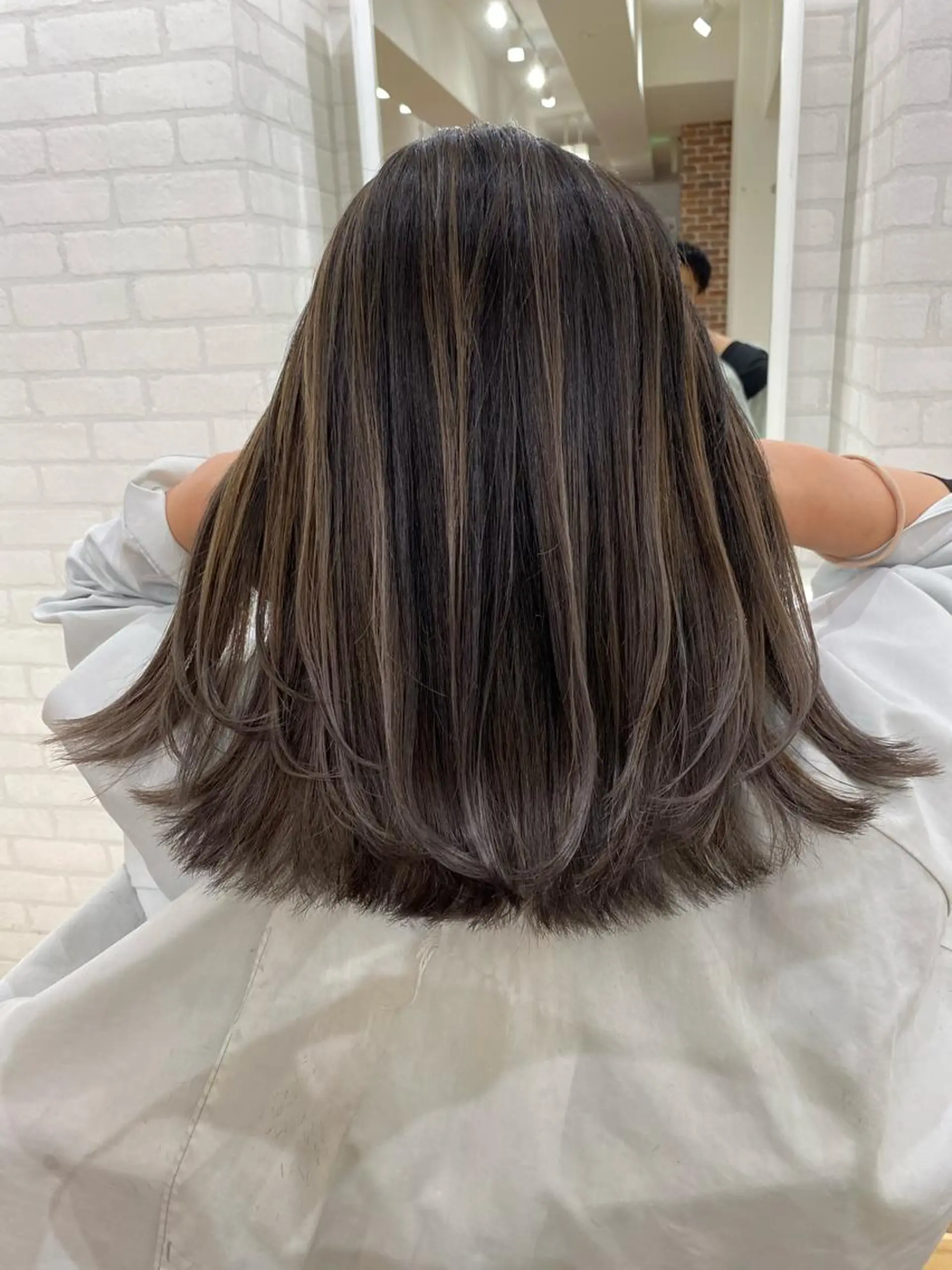 セミロング カラー ヘアアレンジ カット ヘアカラー トリートメント 久米 治仁のヘアスタイル