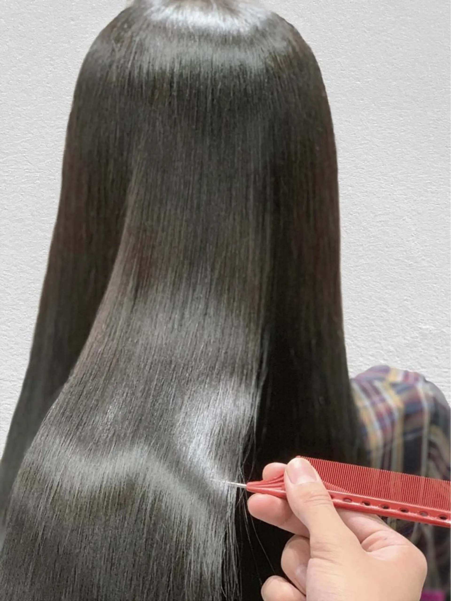 ロング カラー アッシュ バレイヤージュ ブリーチ ブルーカラー ケアブリーチ カット ヘアカラー トリートメント newi saLyu ネウィ　サリューのヘアスタイル