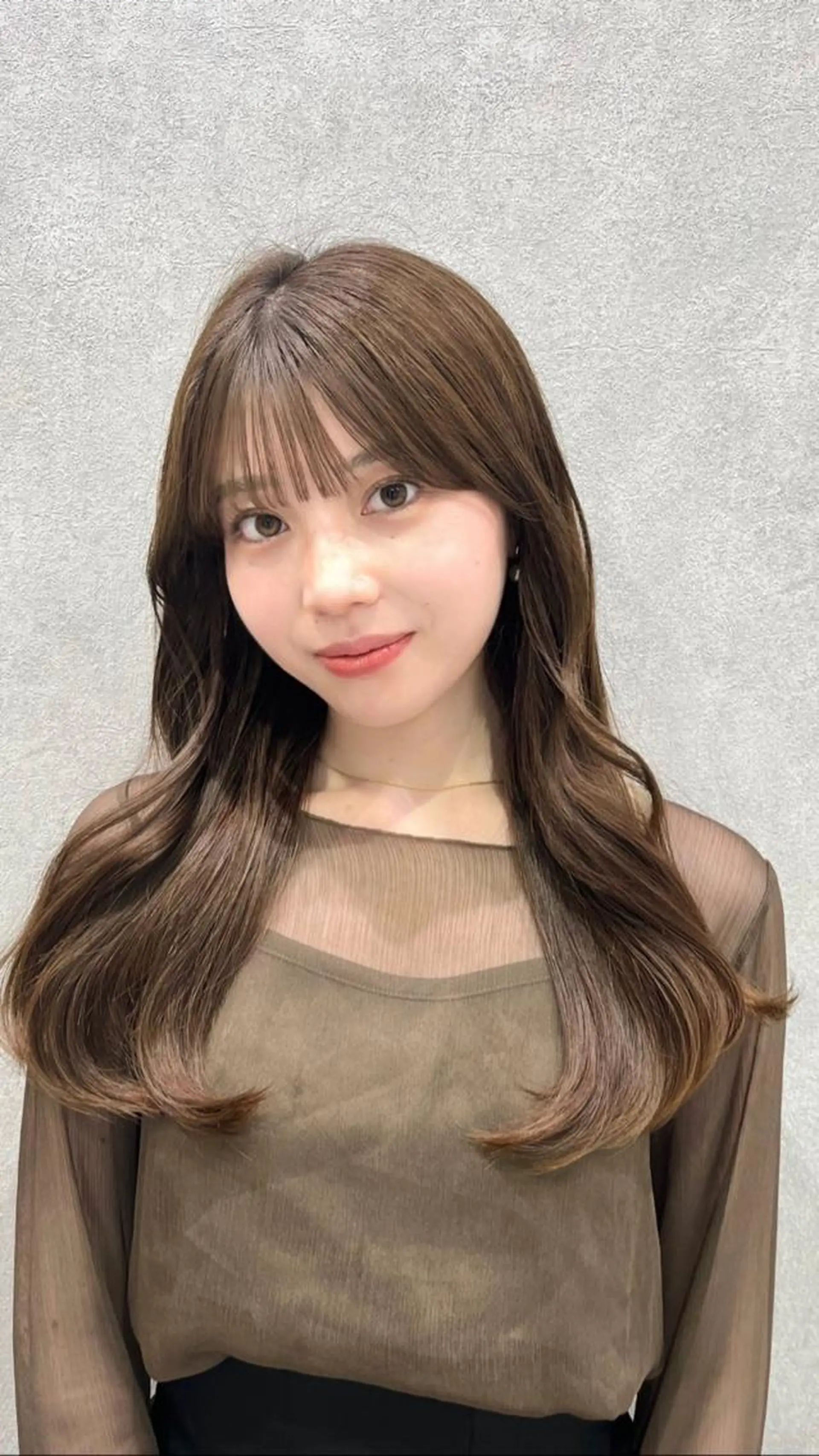 ミディアム カット ヘアカラー トリートメント 韓国ヘア/耳ツボジュ エリー♡ayumuのヘアスタイル