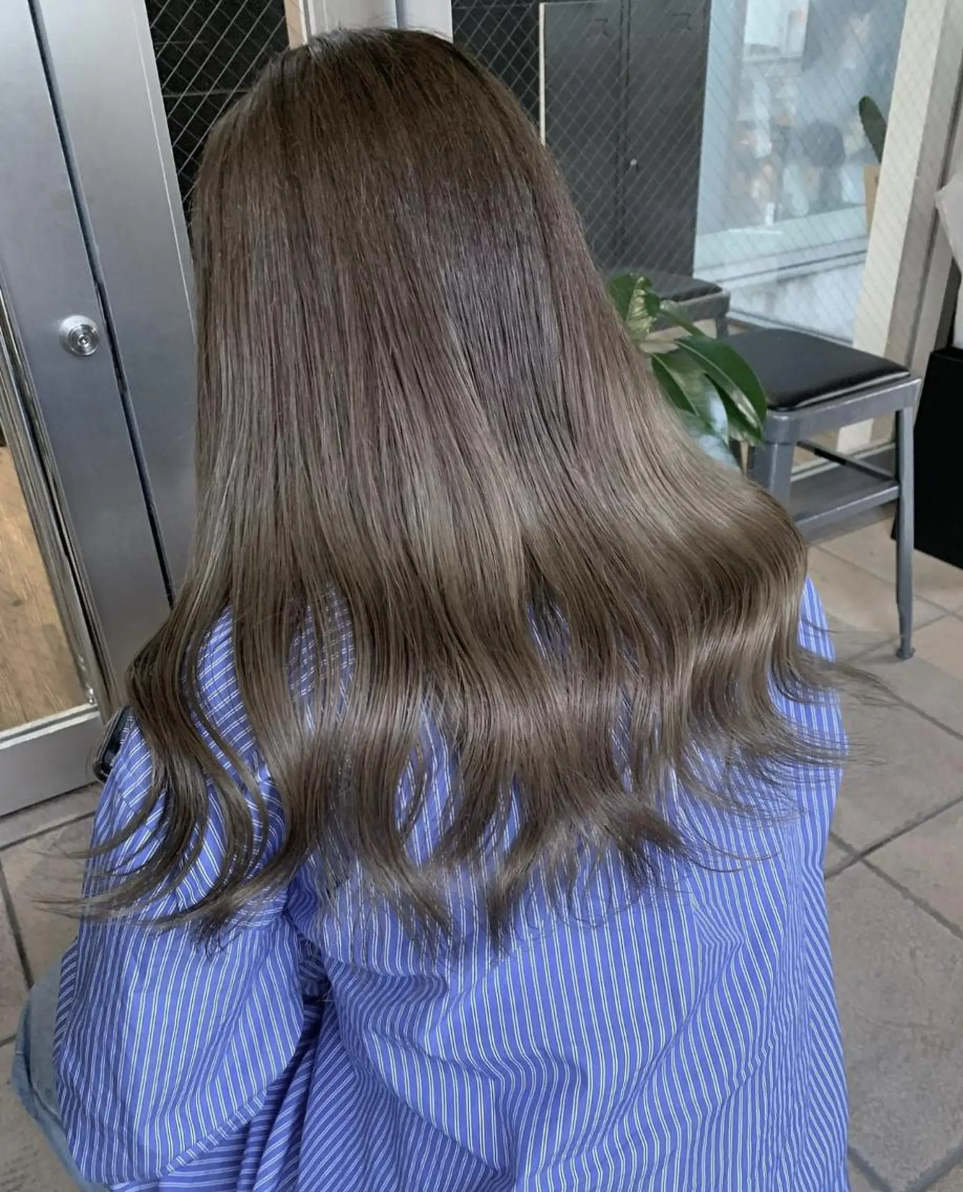 ミディアム ヘアカラー トリートメント 山影✨バレイヤージュ ハイライト✨メンズ◎のヘアスタイル