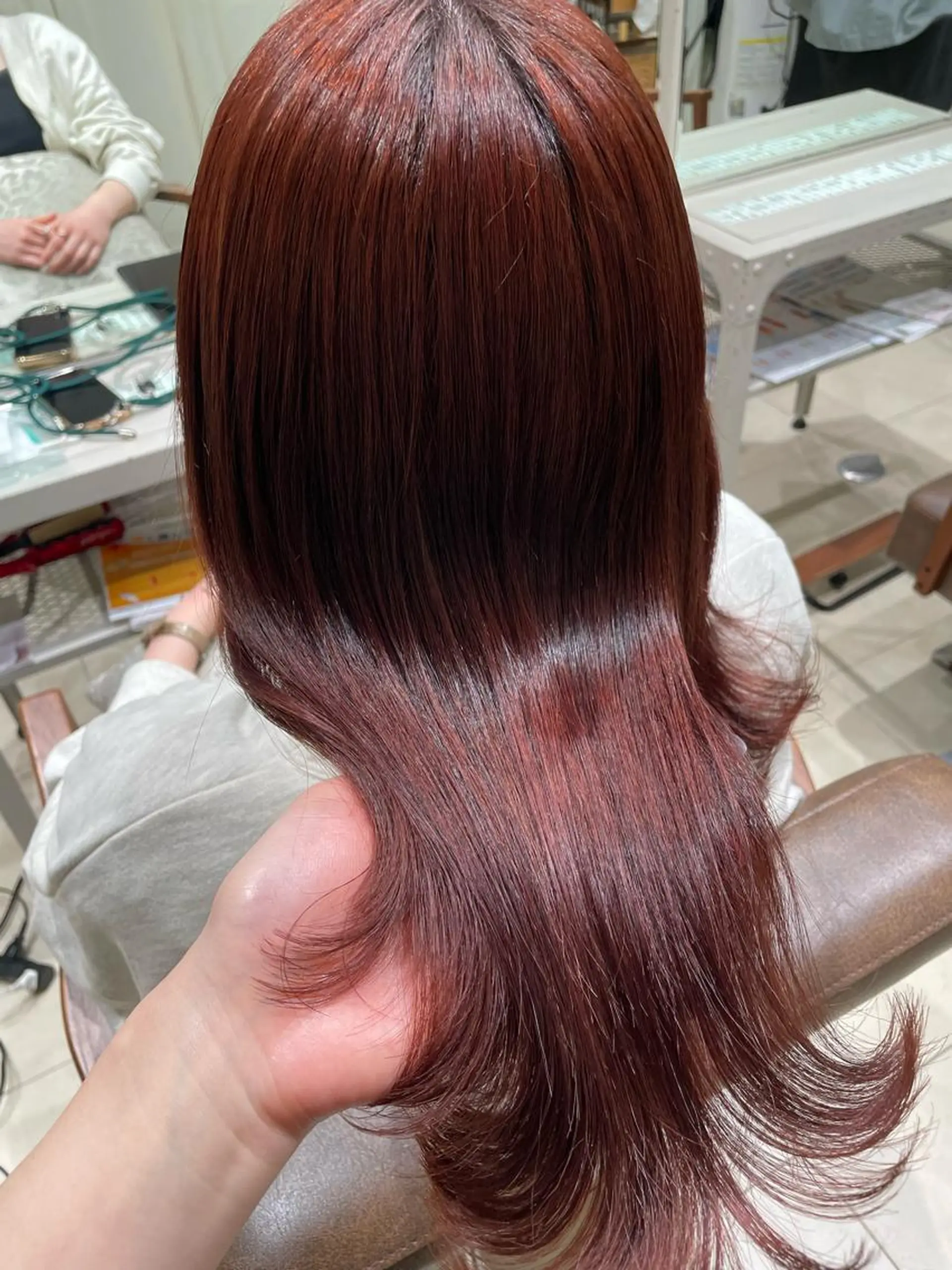 セミロング ヘアカラー トリートメント 艶カラー🩵中久保 舞優🩵のヘアスタイル