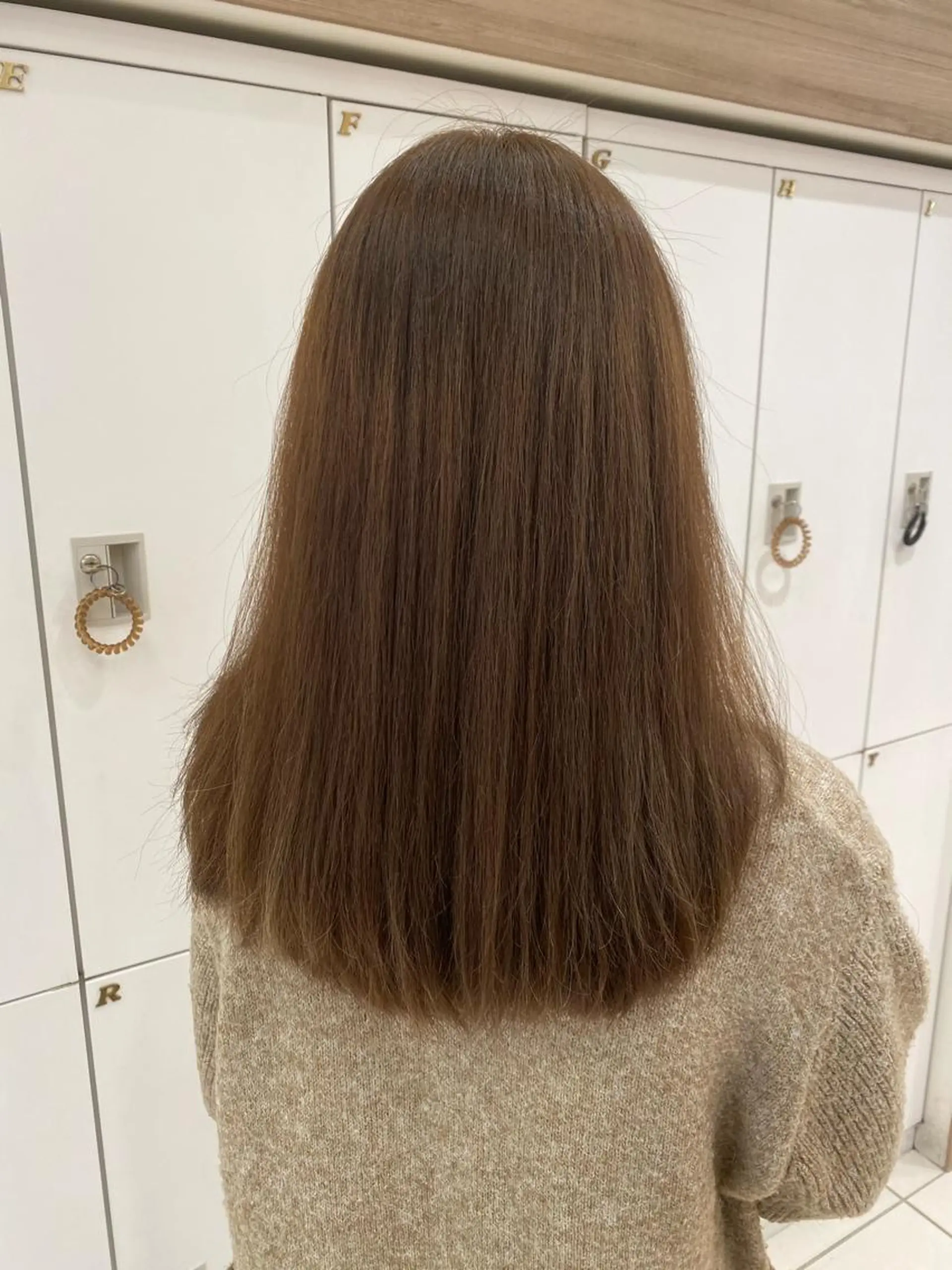 セミロング カラー 縮毛矯正職人/艶髪 ✨️村上 渉のヘアスタイル