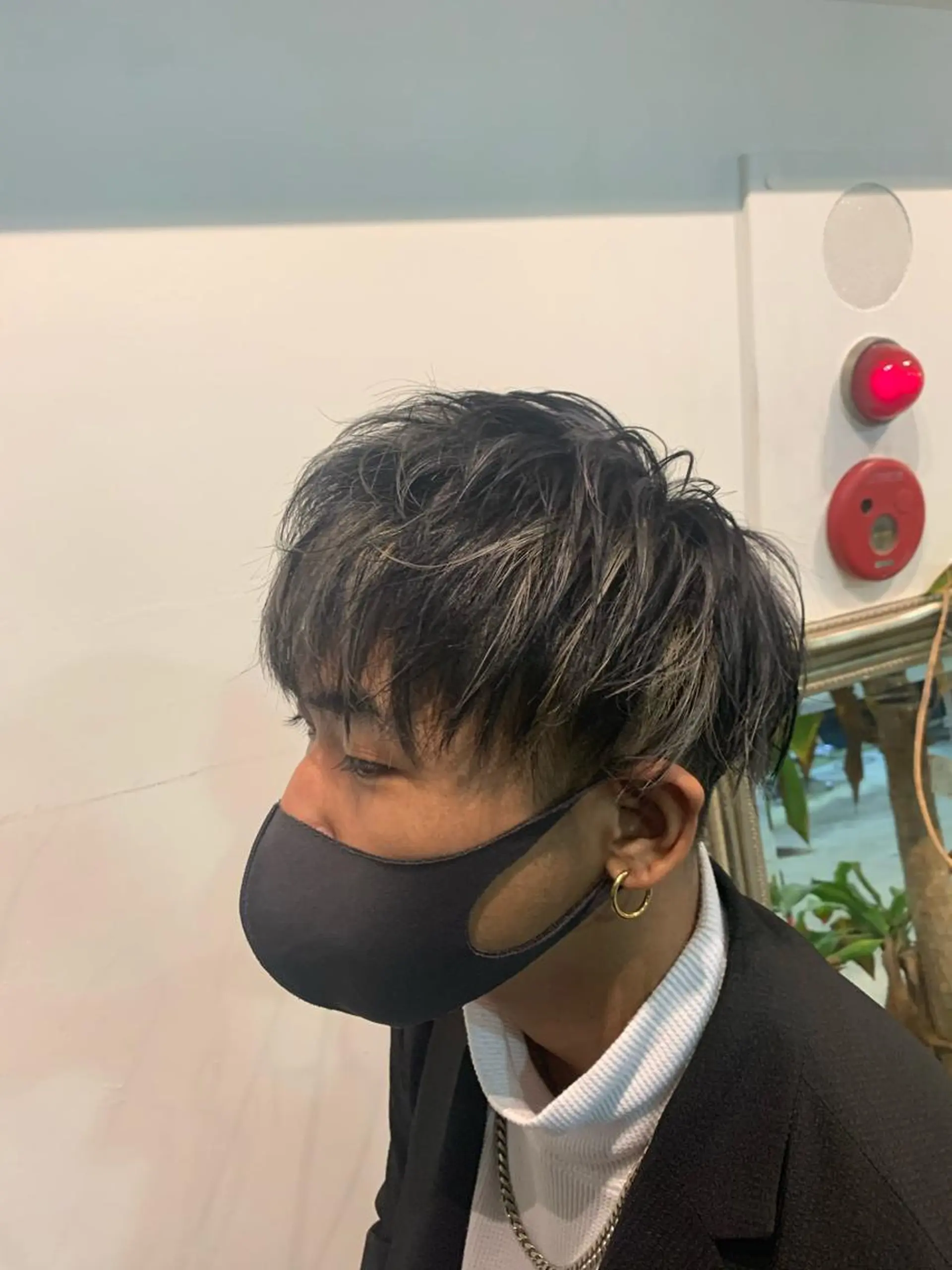 ショート アッシュ ヘアカラー トリートメント ヘッドスパ ヘアセット 山口 竣也のヘアスタイル
