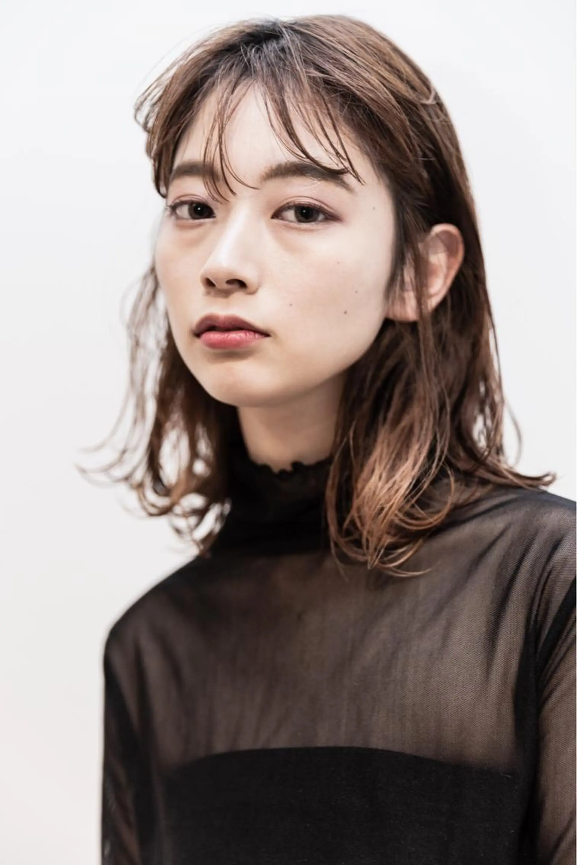 ミディアム カラー ツジガキ ユウスケのヘアスタイル