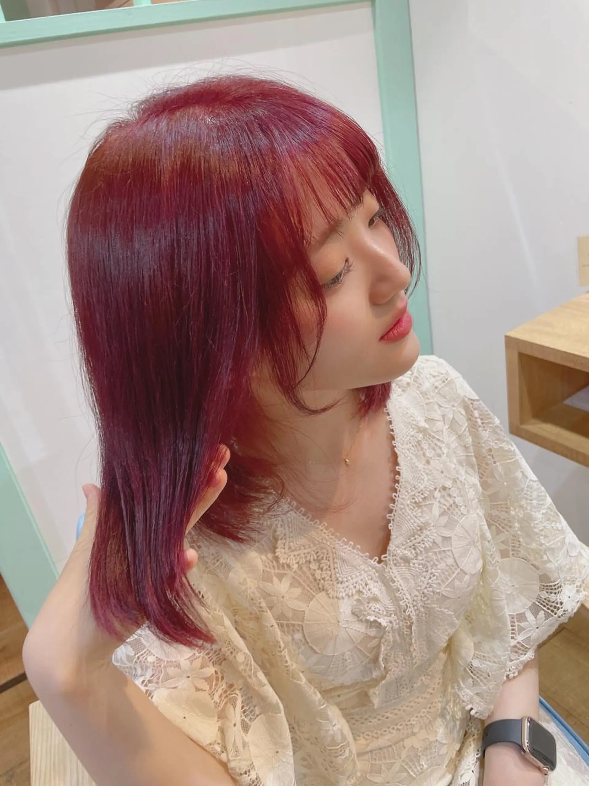 ミディアム tuuli所属・石井 永遠のヘアスタイル