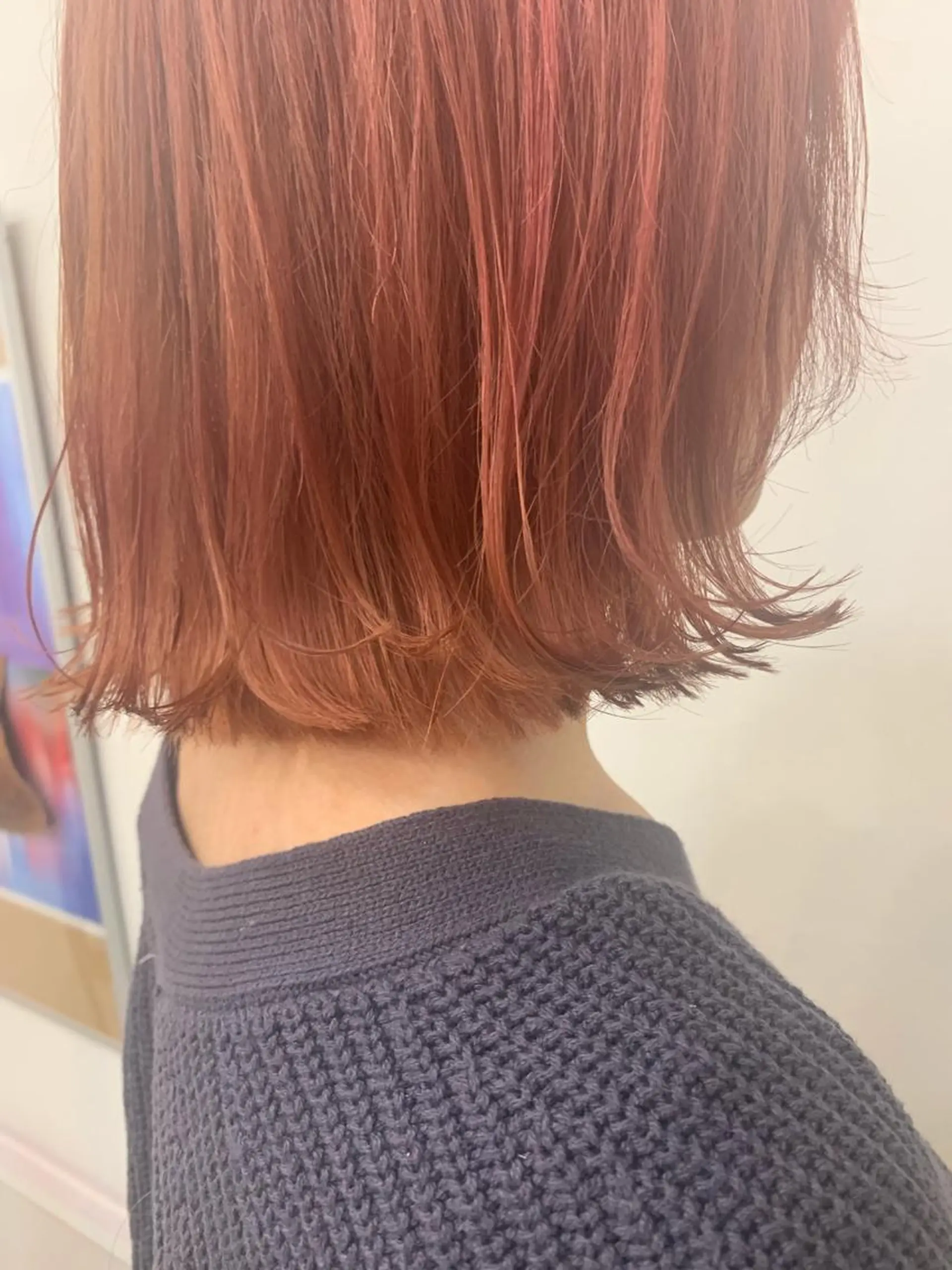 ショート 切りっぱなしボブ ボブ 外ハネヘア カット ヘアカラー chama レイヤーカットのヘアスタイル