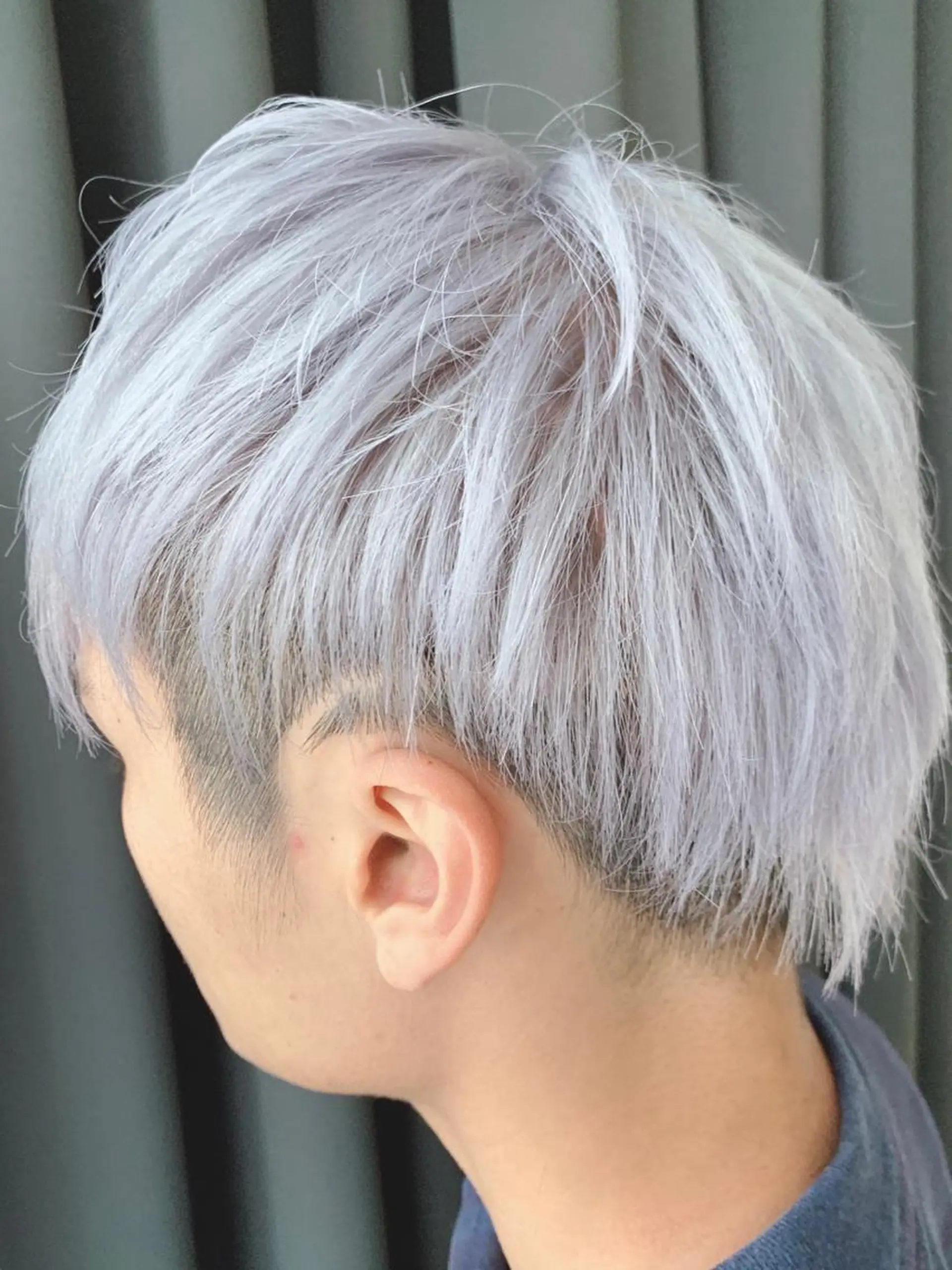 ショート カラー アディクシーカラー 黒髪 ブリーチ シルバー ホワイトシルバー ヘアカラー トリートメント LUXBE LUCE那覇イオン店所属・LUXBE LUCEのヘアスタイル