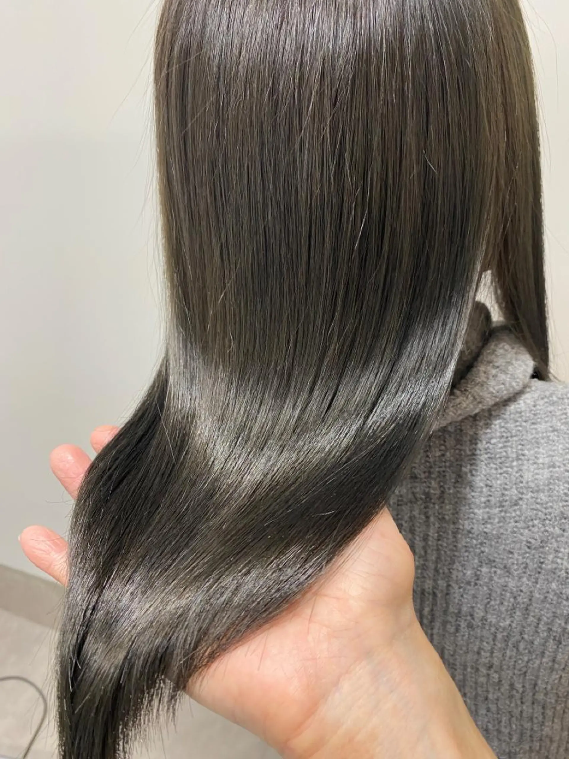 ミディアム カラー 髪質改善 縮毛矯正 トリートメント ヘアカラー トリートメント ヘッドスパ 髪質改善・育髪サロンABELIA所属・大西 敦之のヘアスタイル