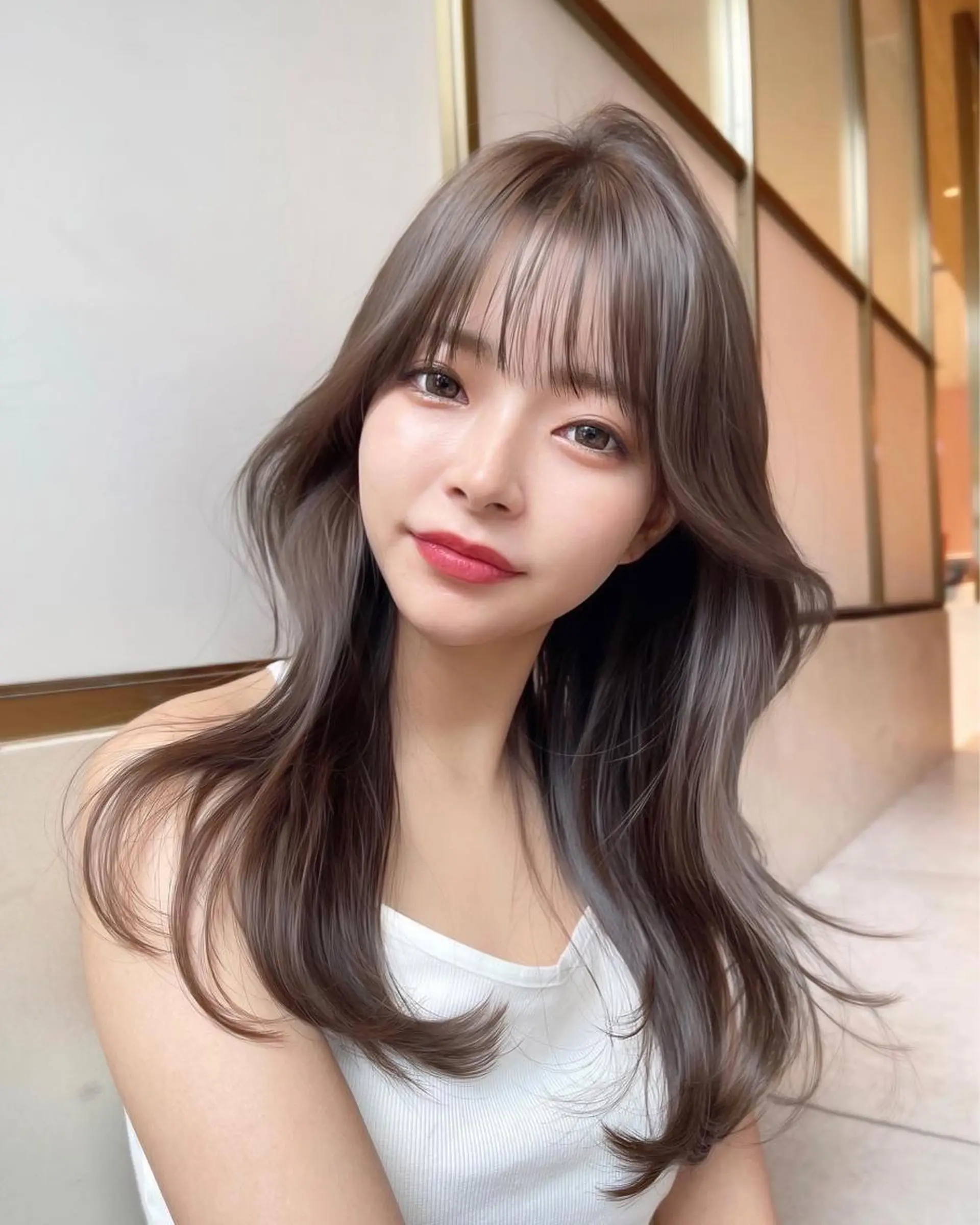 セミロング くびれヘア レイヤーカット 似合わせカット 小顔カット カット ヘアカラー トリートメント ボブパーマ ウルフパーマのヘアスタイル