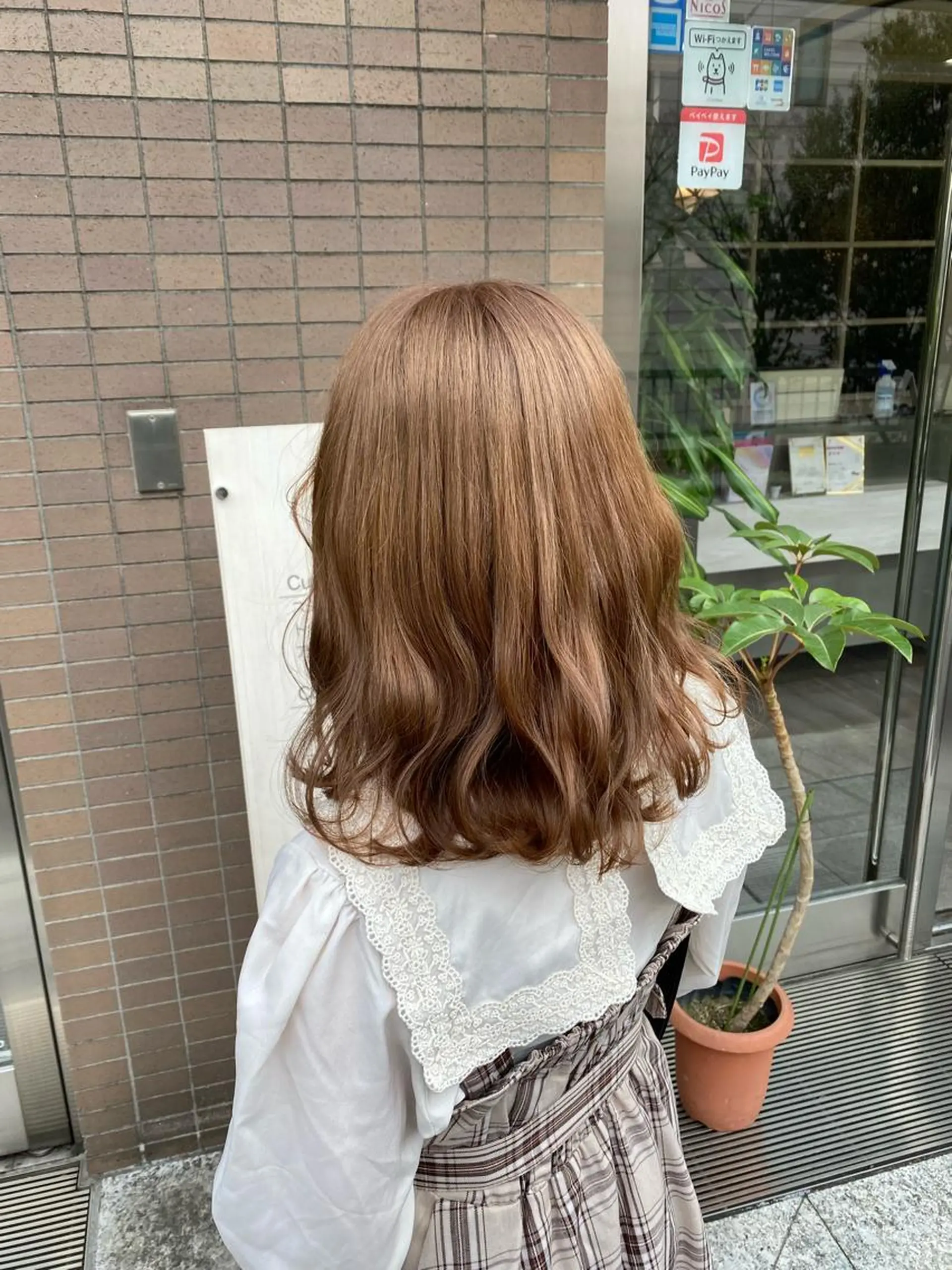 セミロング ELEN 新百合ヶ丘のヘアスタイル