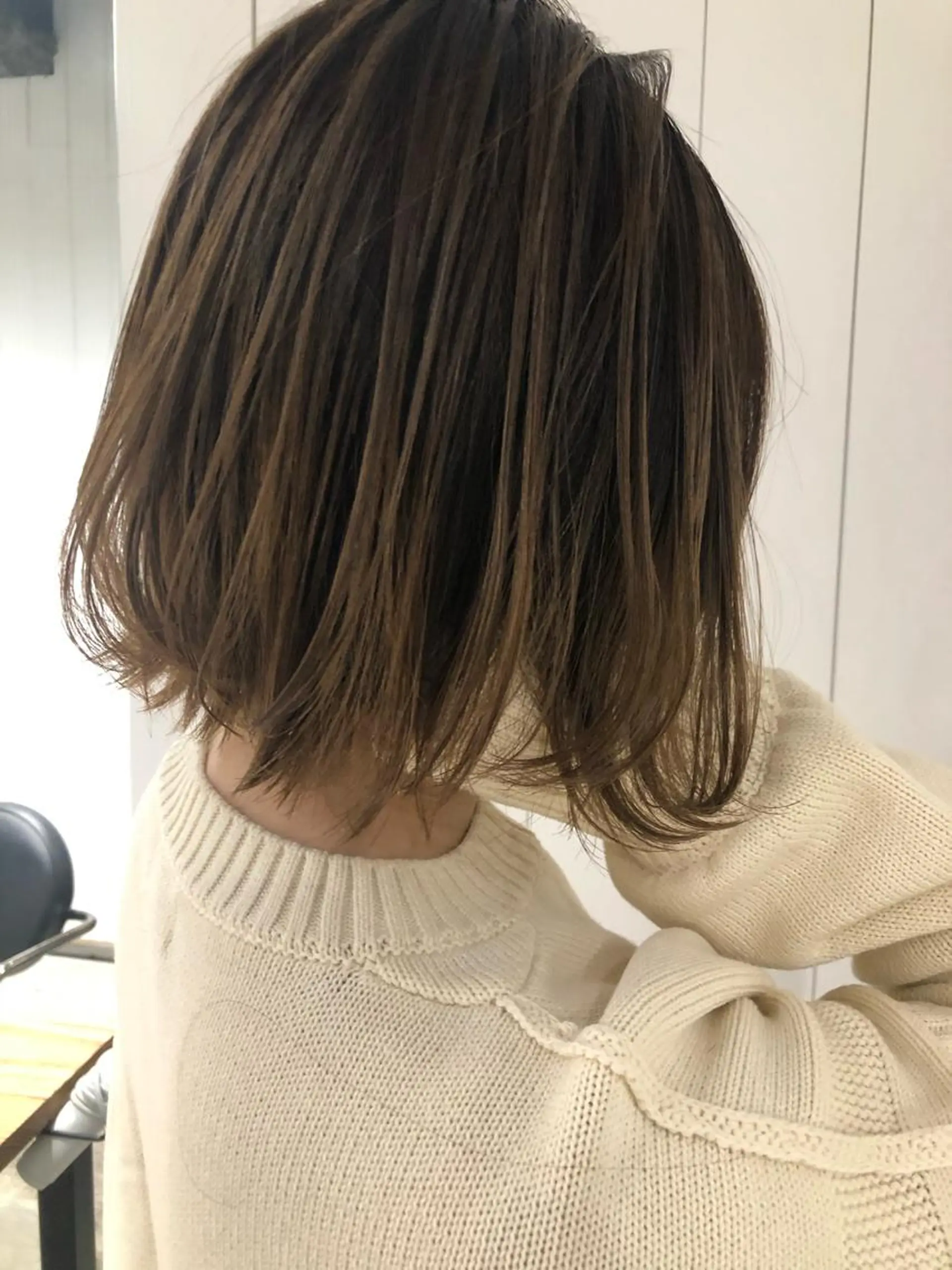 ミディアム レイヤーカット 冨岡 祐太郎✂️のヘアスタイル
