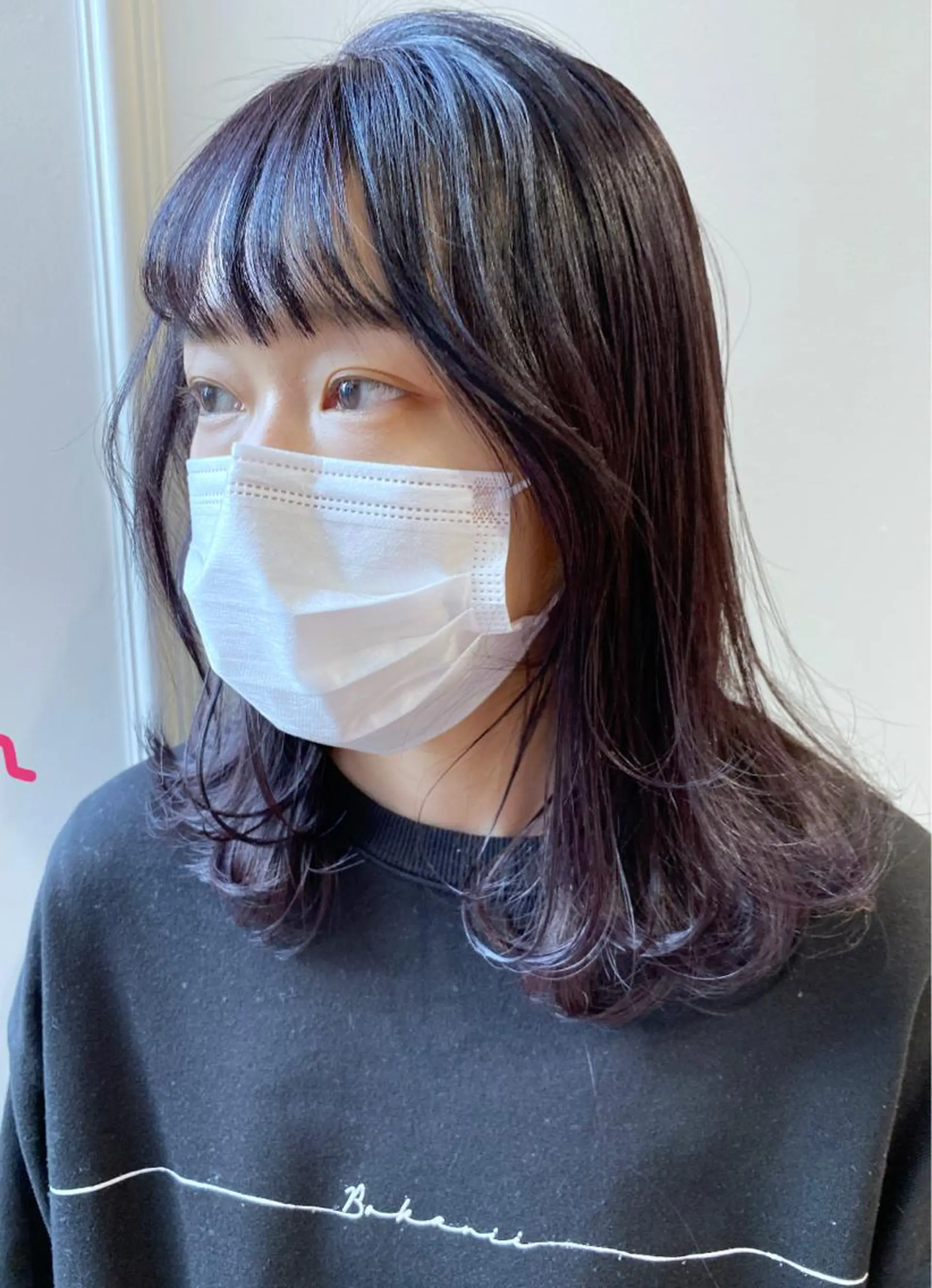ミディアム カラー ハイライトカラー ラベンダーカラー ハイライト ベージュ/インナー カラー🤍Rieのヘアスタイル