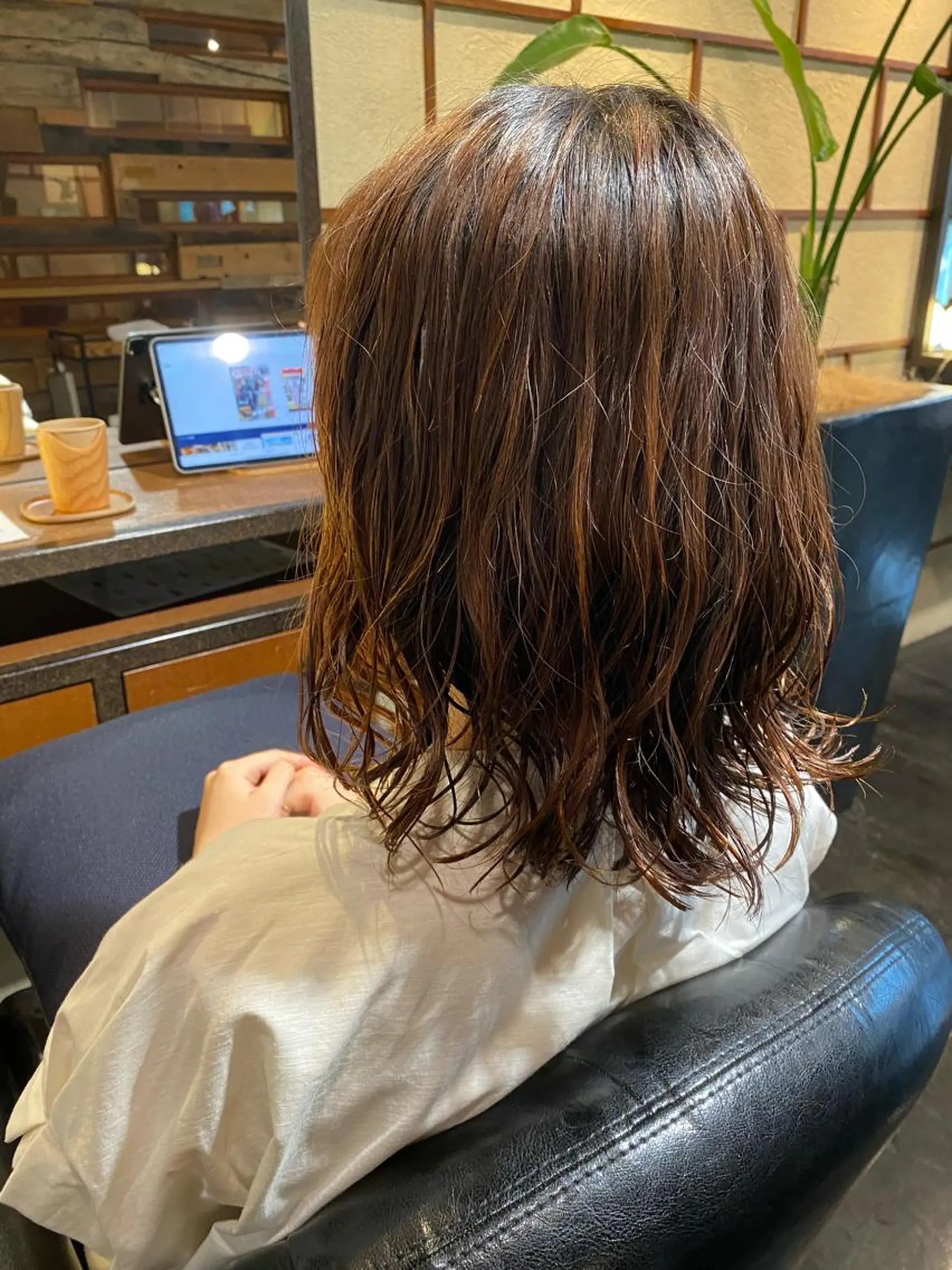 ミディアム ミディアムパーマ カット パーマ 白井 雅美のヘアスタイル