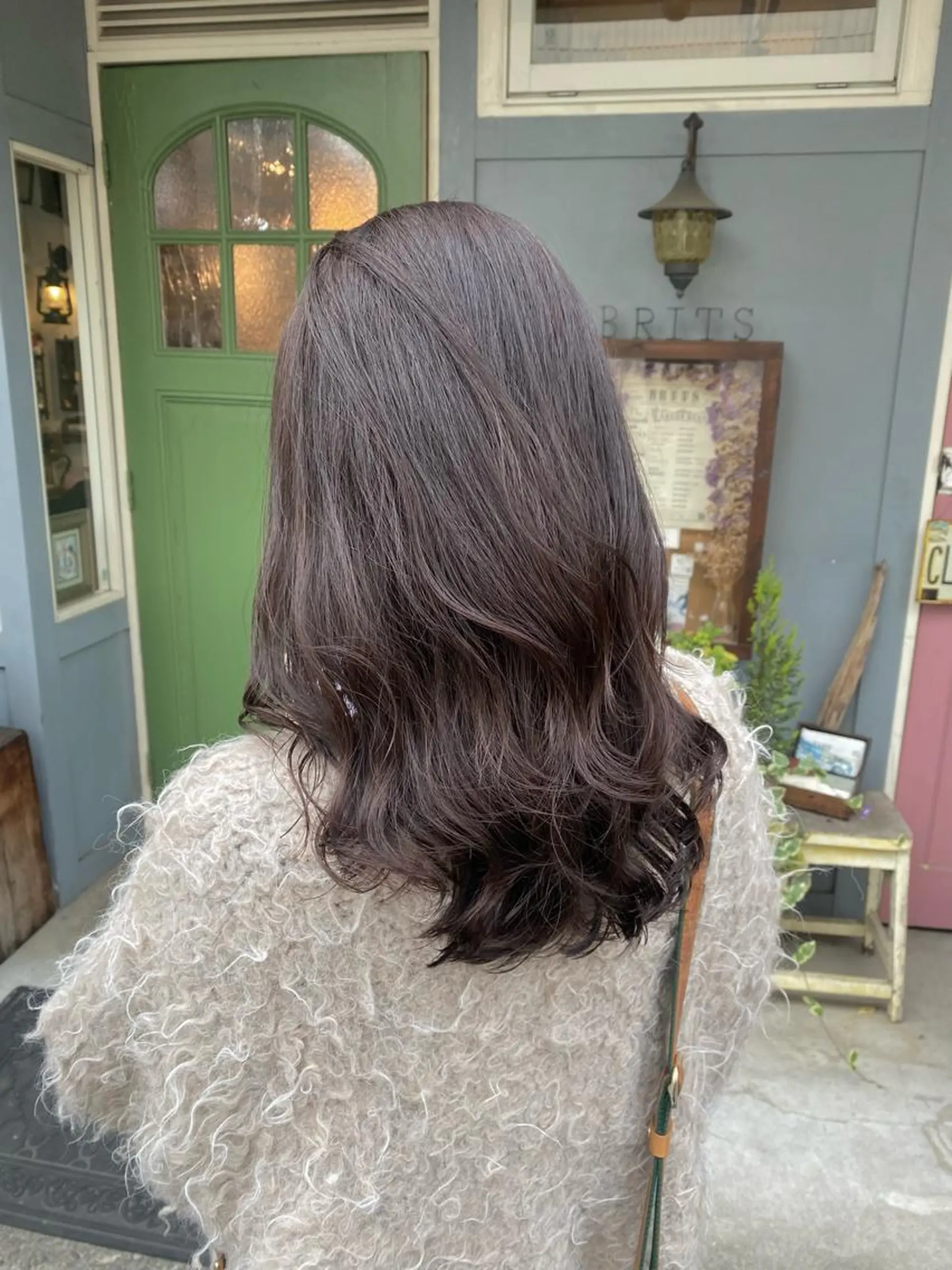 セミロング パーマ セミロングパーマ 韓国風ヘア デジタルパーマ ヤスザトアヤノ ／レイヤー／オリーブのヘアスタイル