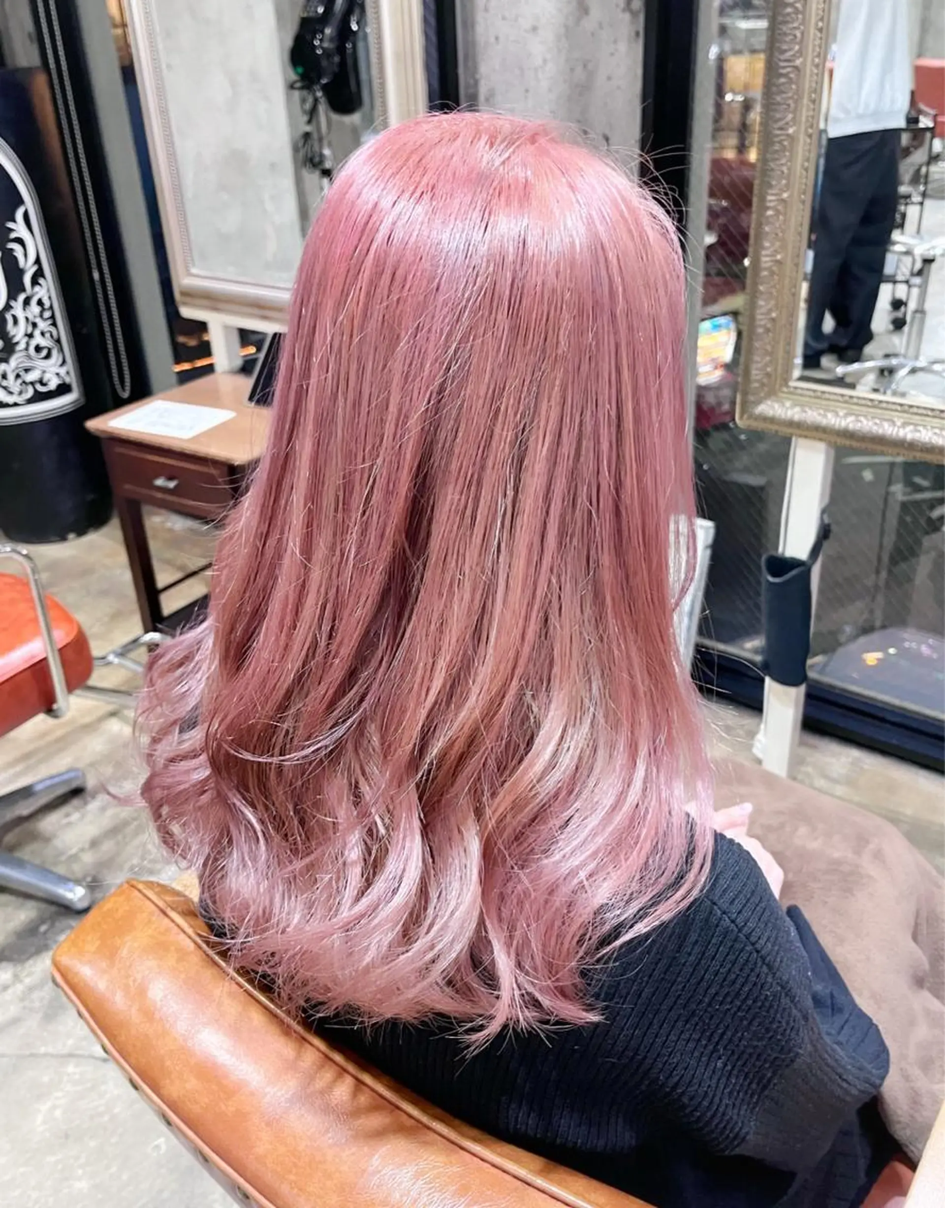 セミロング カラー ヘアアレンジ ブリーチ ヘアカラー ピンクカラー🩷 ヘアセットＮＯ.1のヘアスタイル