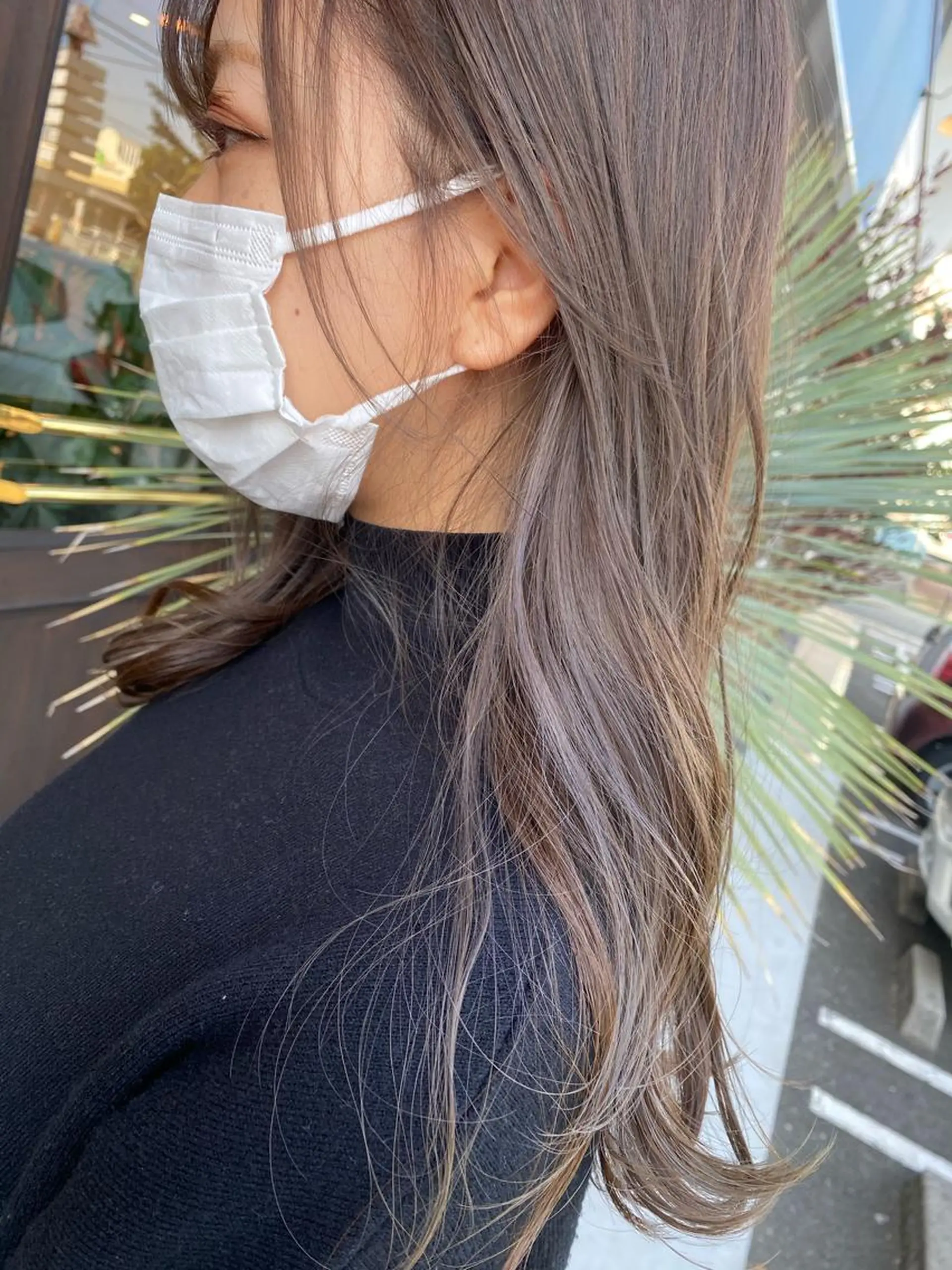 ロング アッシュ ヘアカラー 河田 海陽のヘアスタイル