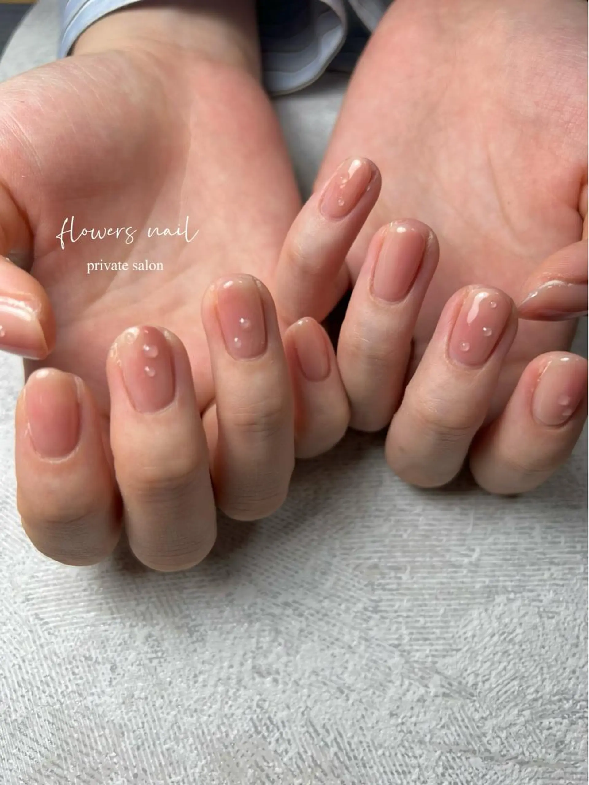 ネイル ジェルネイル 持ち込み ニュアンスネイル パラジェル 夏ネイル flowers nailのネイルデザイン