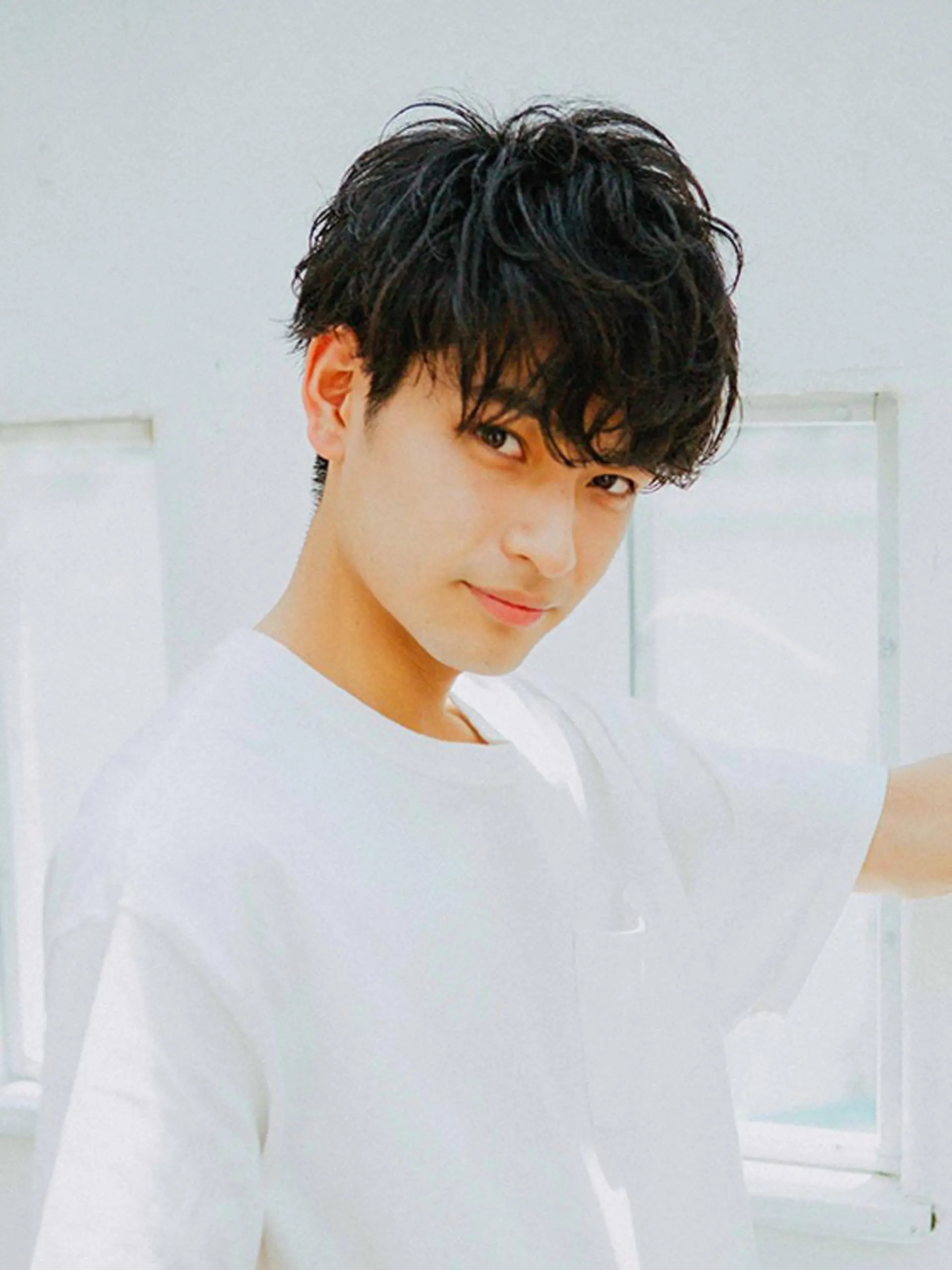 ショート パーマ メンズ メンズパーマ 刈り上げ 相武台ショート特化 💐川崎希💐のヘアスタイル