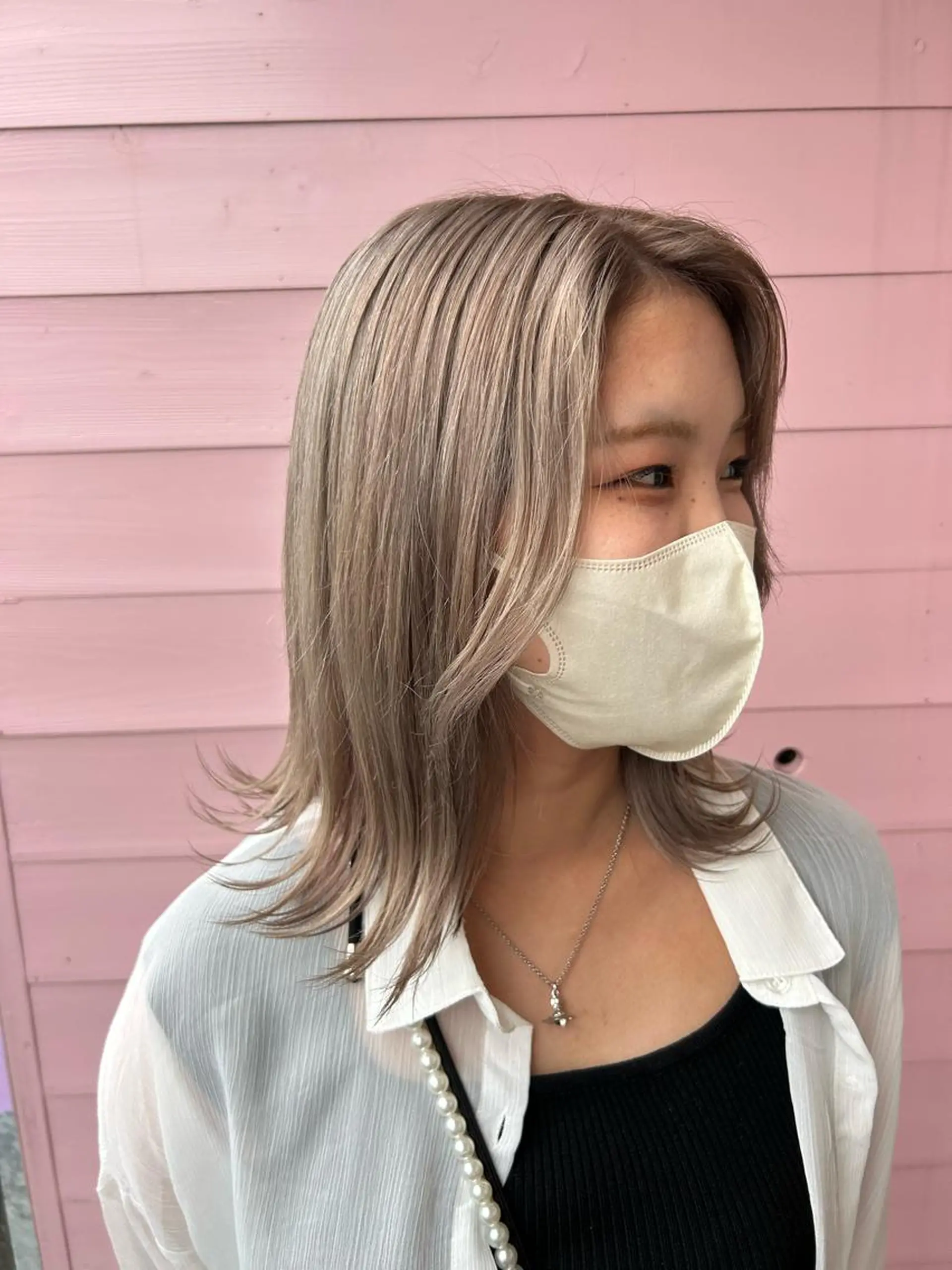 ミディアム カラー バレイヤージュ ベージュカラー ブリーチ ケアブリーチ 透明感カラー 💙ルル💙 ハイトーン/レイヤーのヘアスタイル