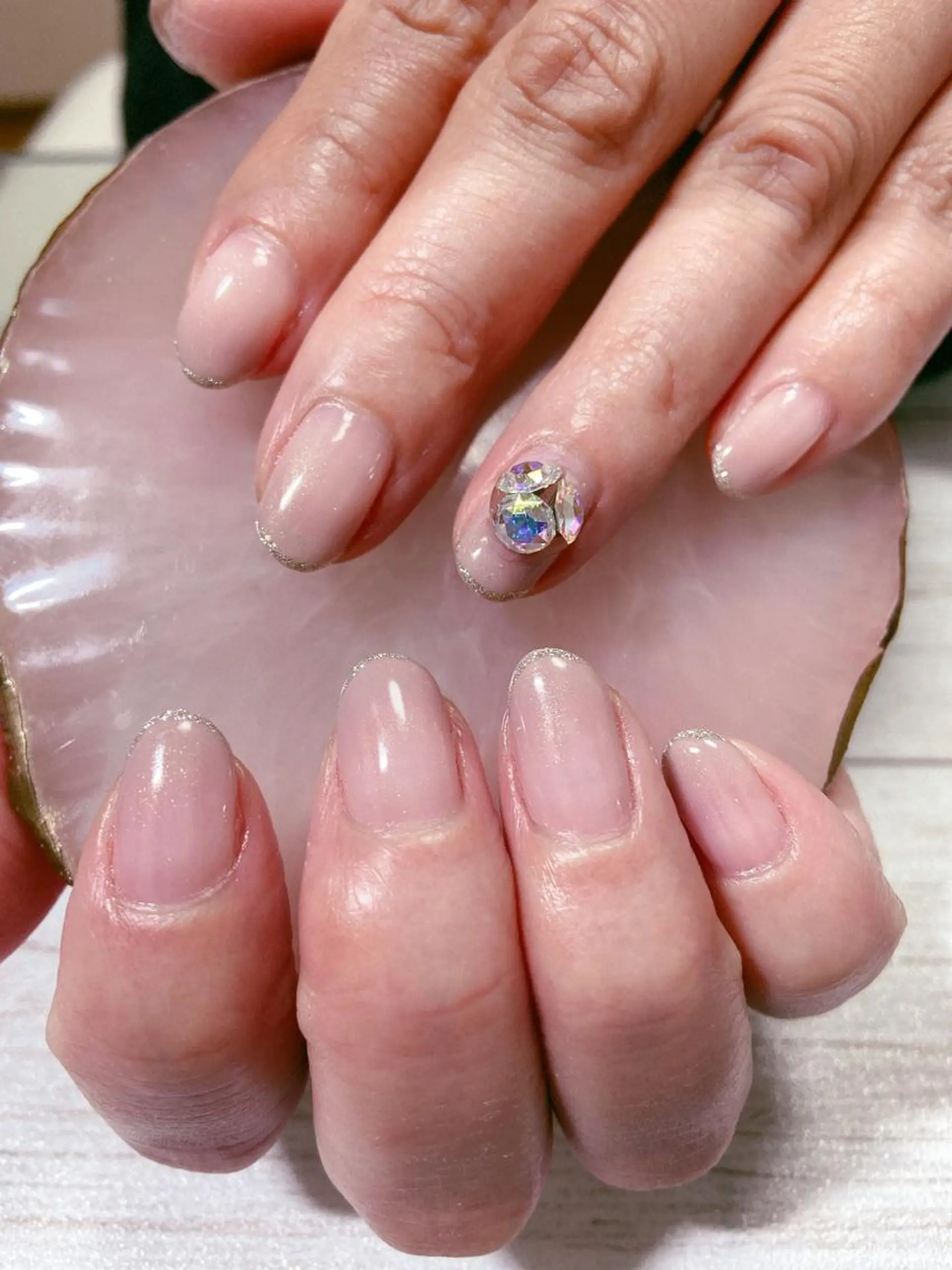 ネイル ストーンネイル ハンドネイル Lokahi NAILのネイルデザイン