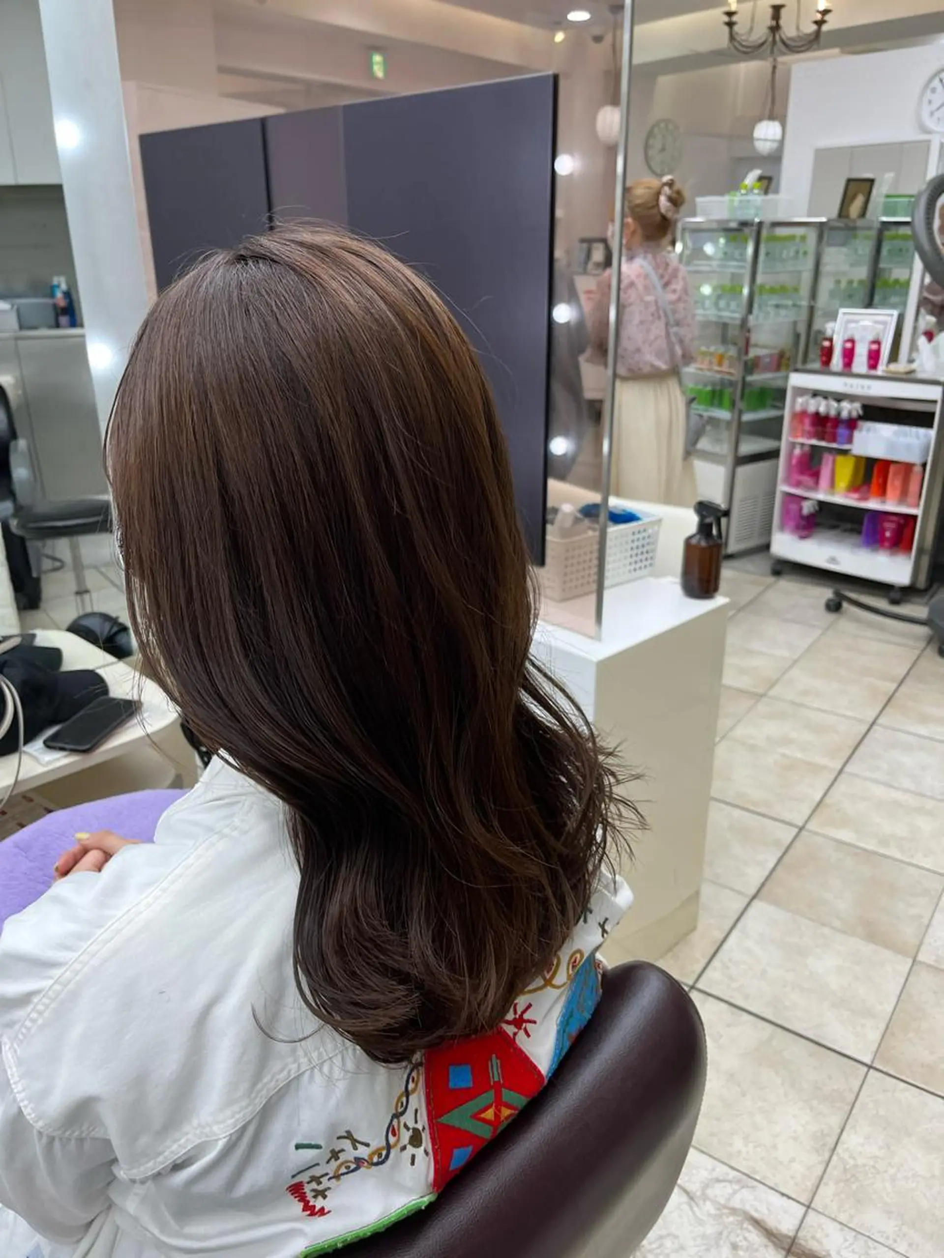 セミロング MITSUKI🤍 モテ髪×韓国レイヤーのヘアスタイル