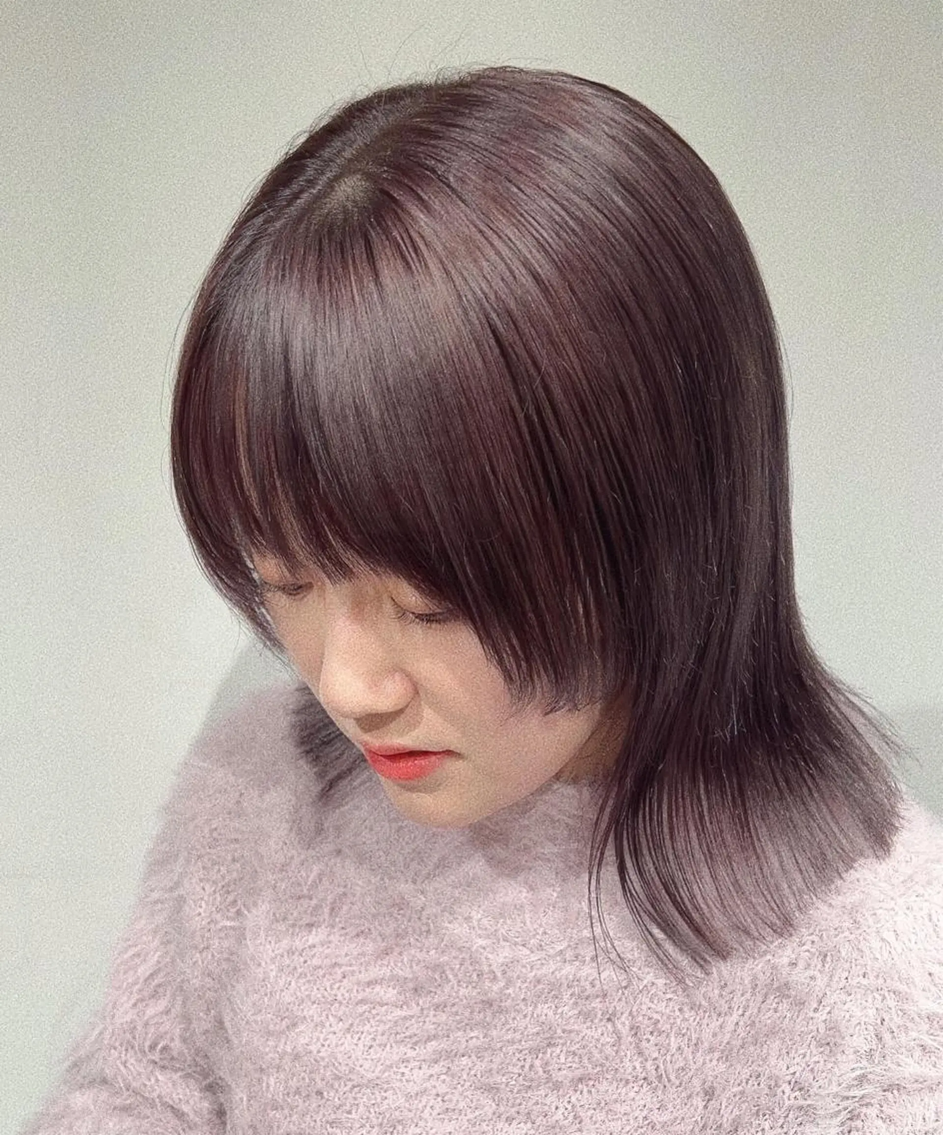 セミロング カラー ブリーチ ピンクカラー ピンクパープル パープルカラー レイヤーカット カット ヘアカラー トリートメント ヘッドスパ GO TODAY SHAIRE SALON 渋谷モディ所属・スキバサミを使わない カット🌼唯🌼のヘアスタイル