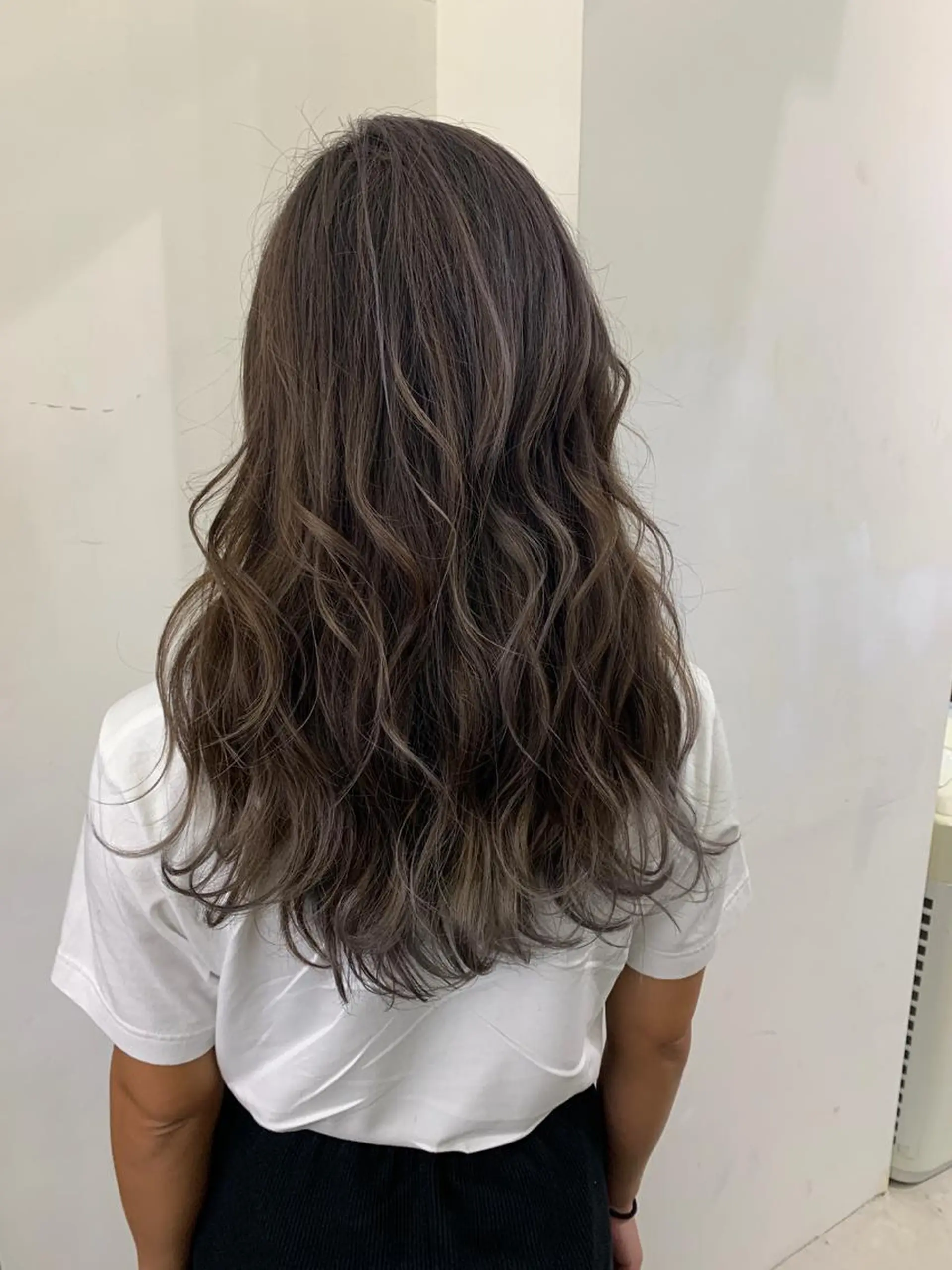 ロング ハイライト エクステ（レミー毛） NINEのヘアスタイル