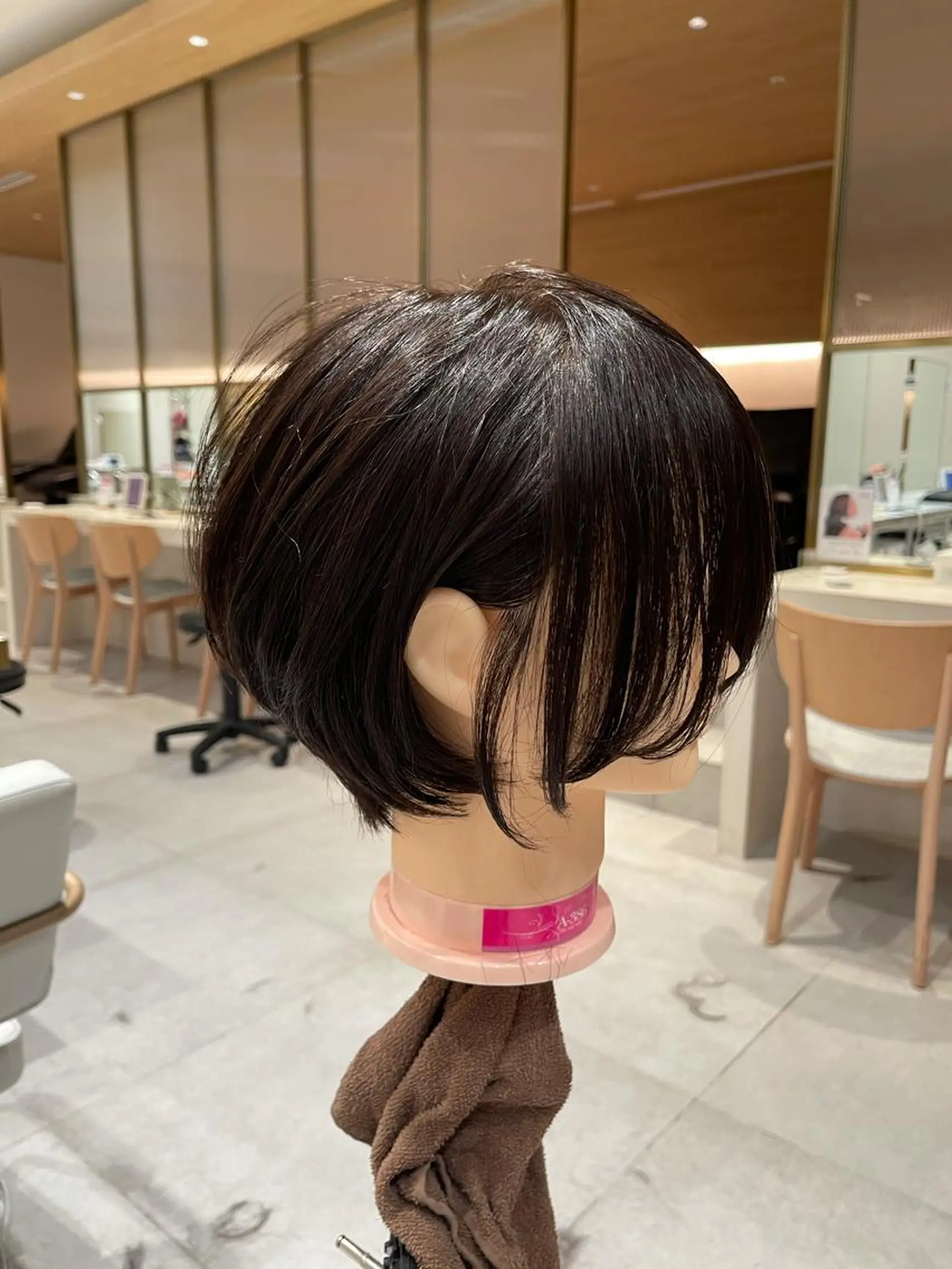 ショート ショートヘア ボブパーマ ウルフパーマのヘアスタイル
