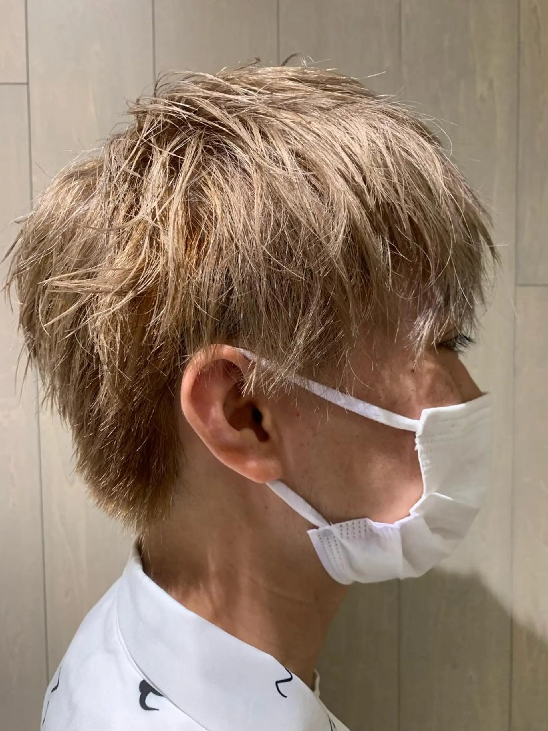 カラー メンズ 糟谷 慈英のヘアスタイル