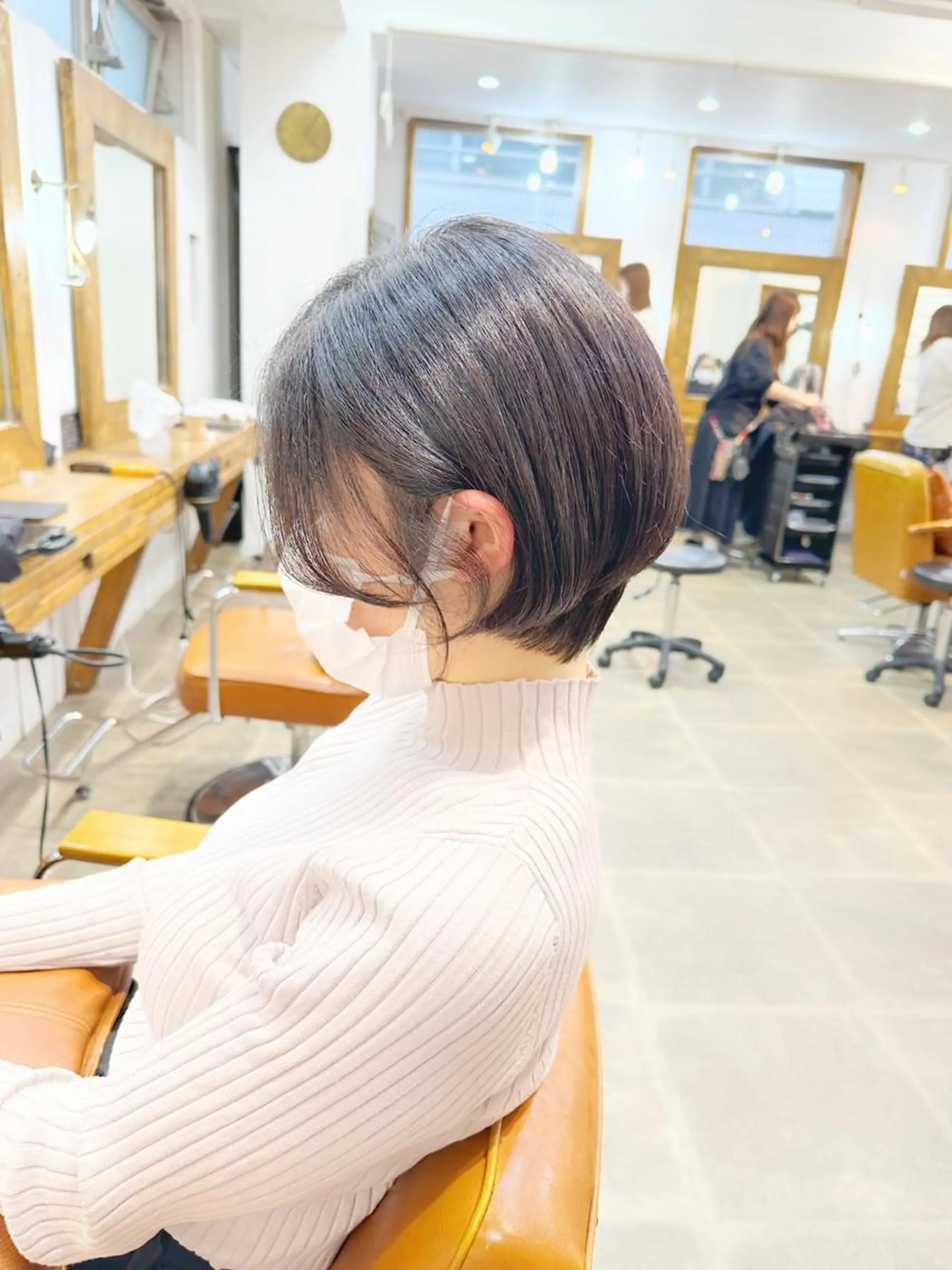 ショート ボブ ハイライト 髪質改善 韓国風ヘア レイヤーカット カット newline銀座所属・銀座ショート/ 大人ショート/金子涼のヘアスタイル