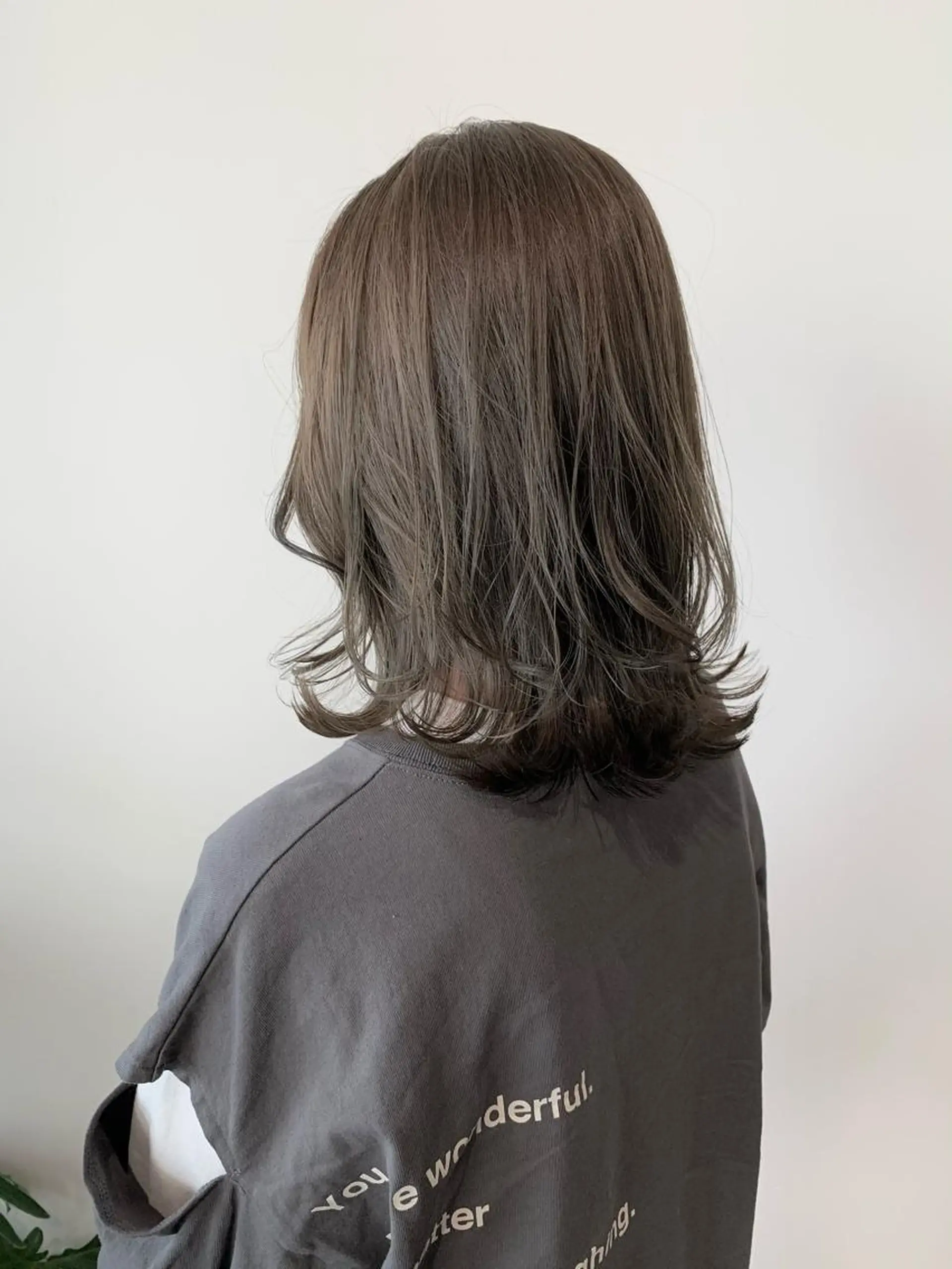 ミディアム カラー カット ヘアカラー トリートメント STYLE　EKI　CITY所属・【艶カラー】 STYLE 和泉俊希のヘアスタイル