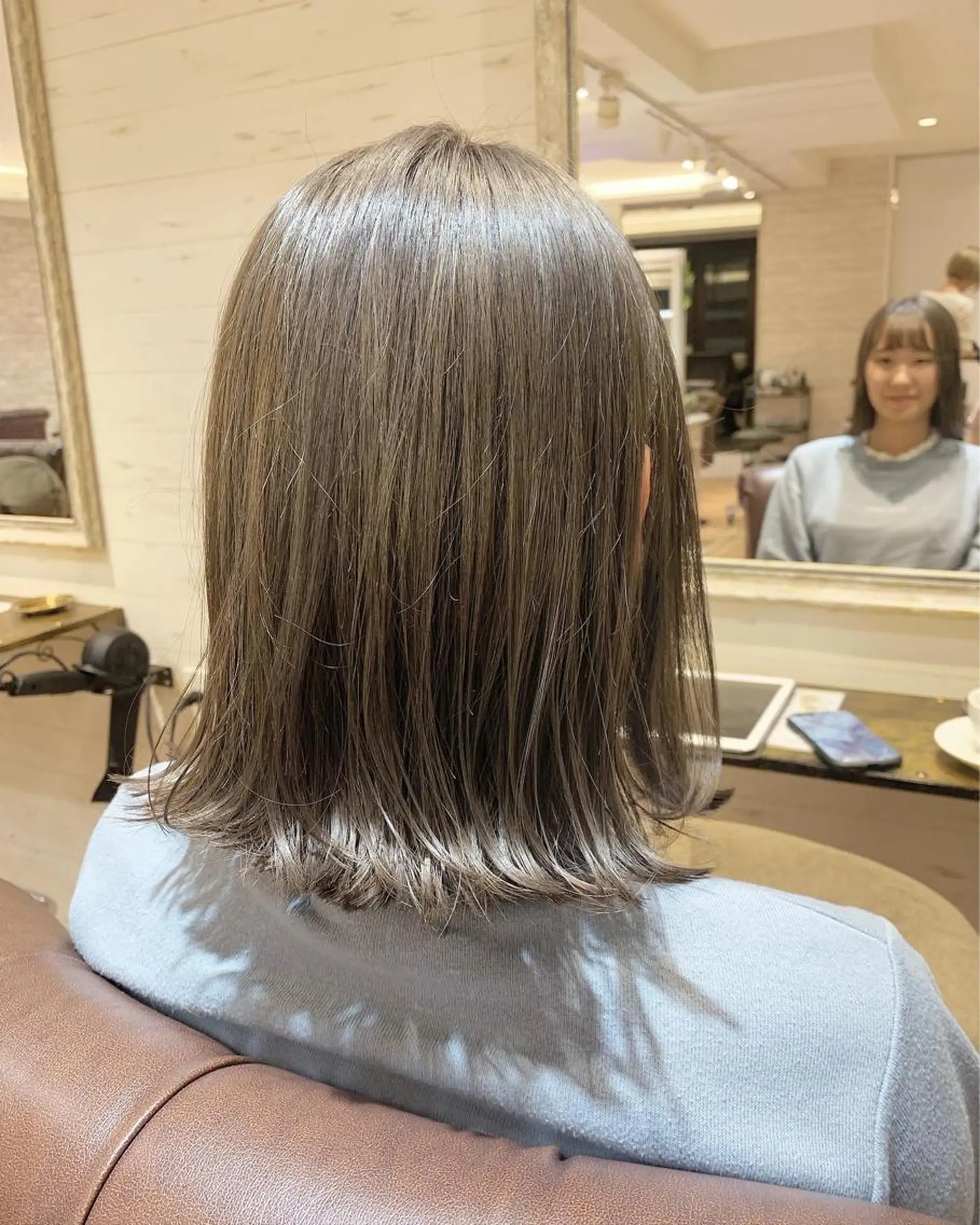 ミディアム カラー グレージュ ✨艶髪✨透明感✨ 山内大樹のヘアスタイル