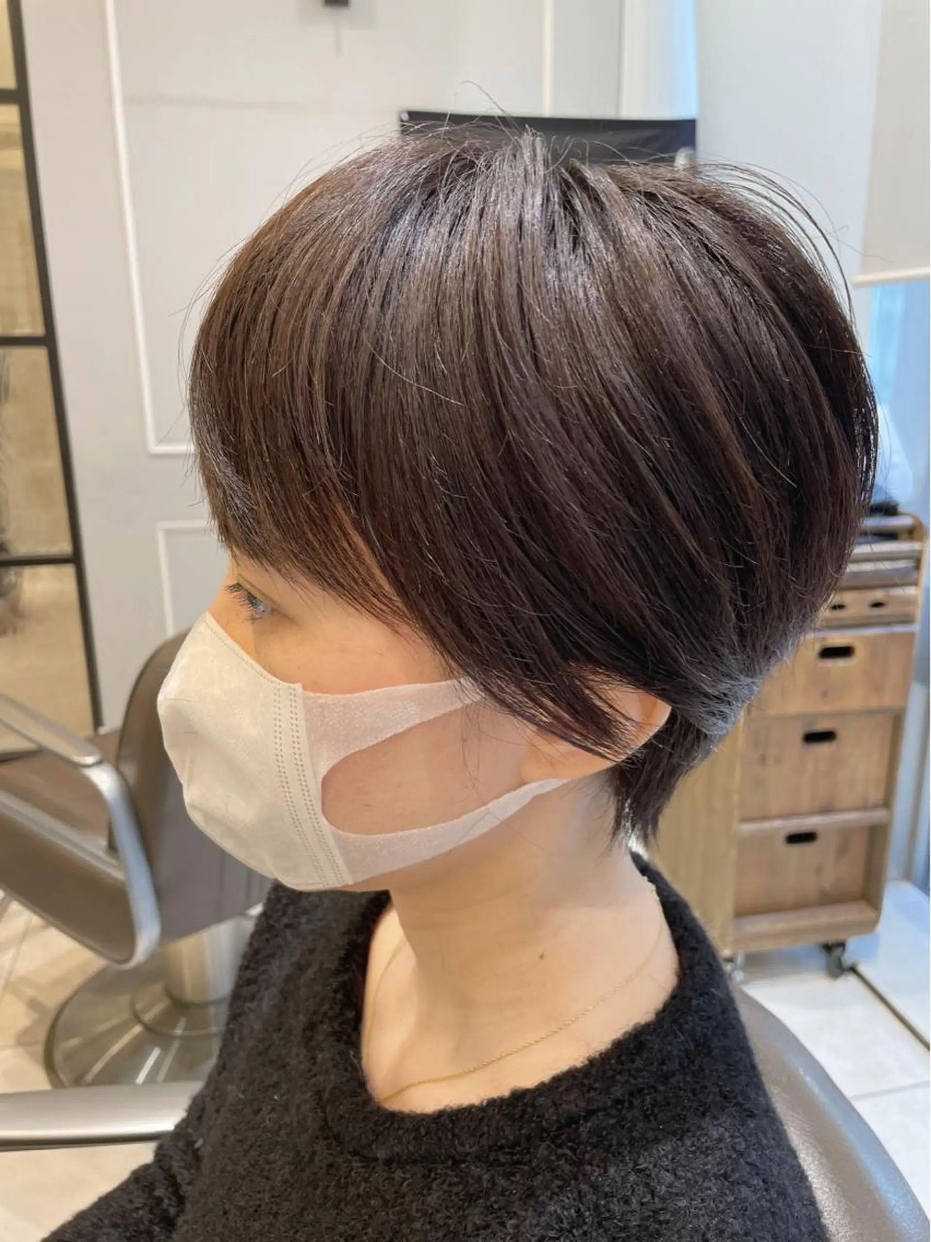 ショート カラー ブリーチ イヤリングカラー インナーカラー くせ毛 似合わせカット ショート・ボブ💫 シブヤトモヒロのヘアスタイル
