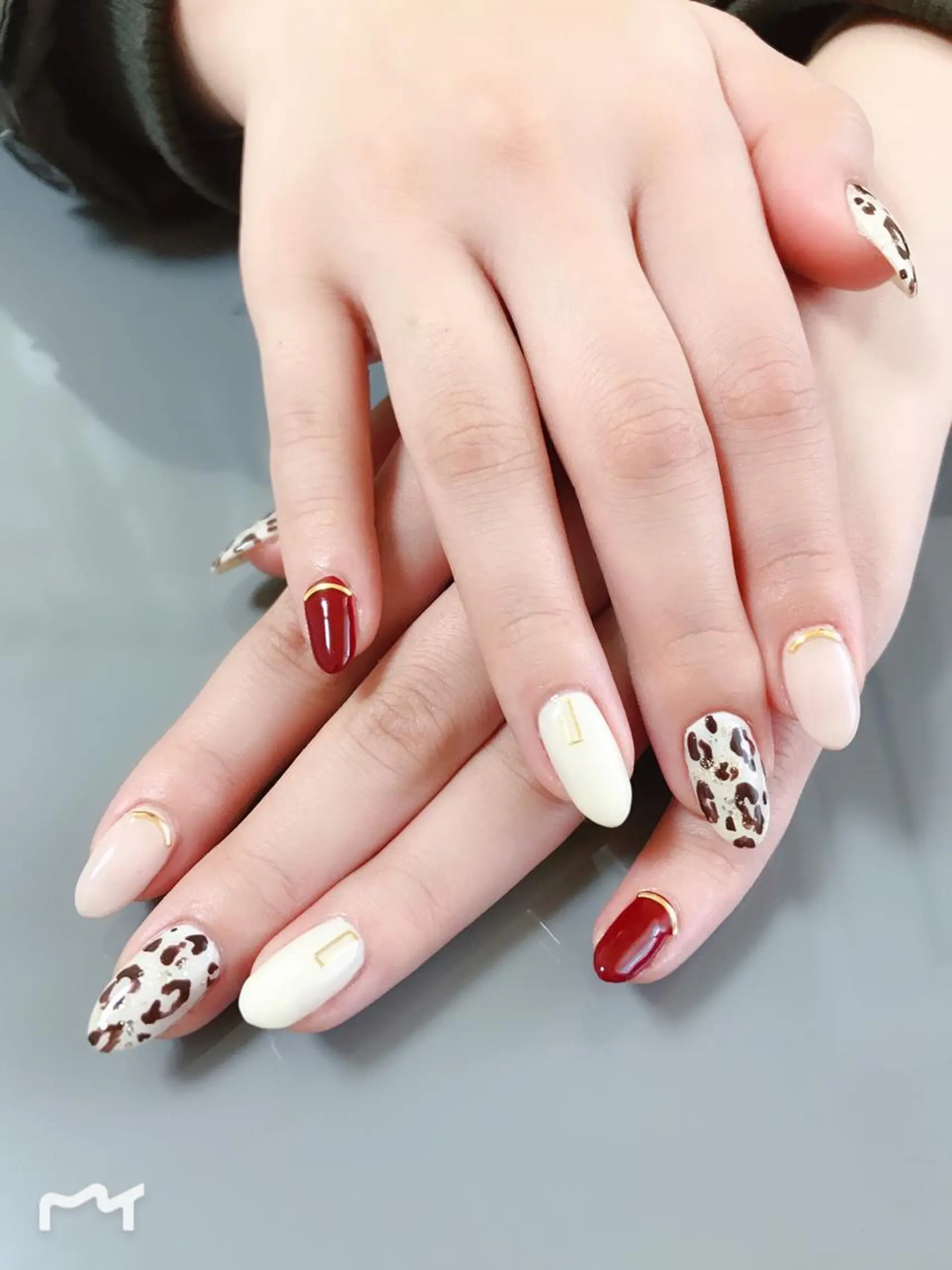 ネイル アニマル柄 ボルドー ハンドネイル Masuko Yasukaのネイルデザイン