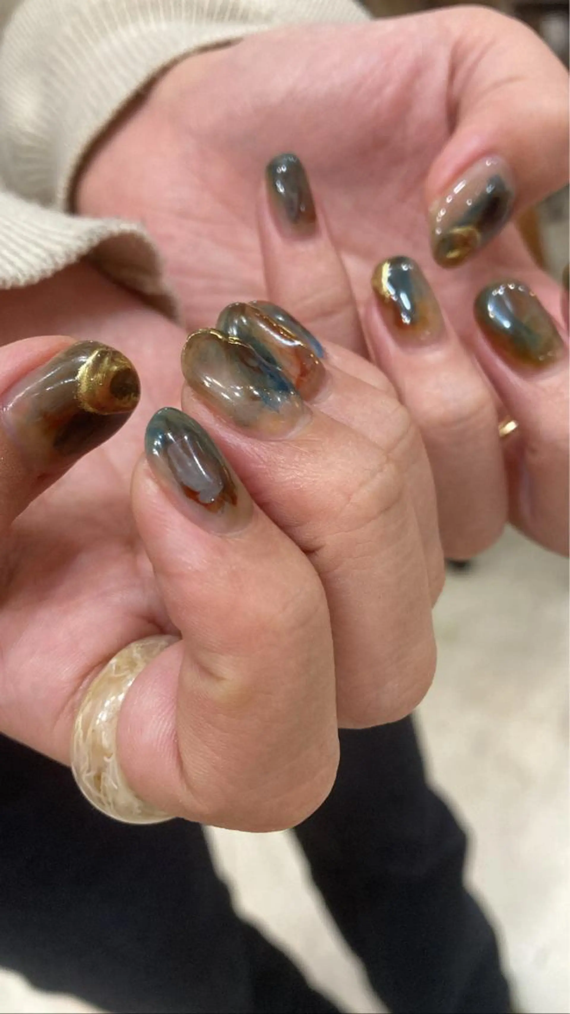 ネイル nailsalon　hue所属・小山 羽奈のネイルデザイン