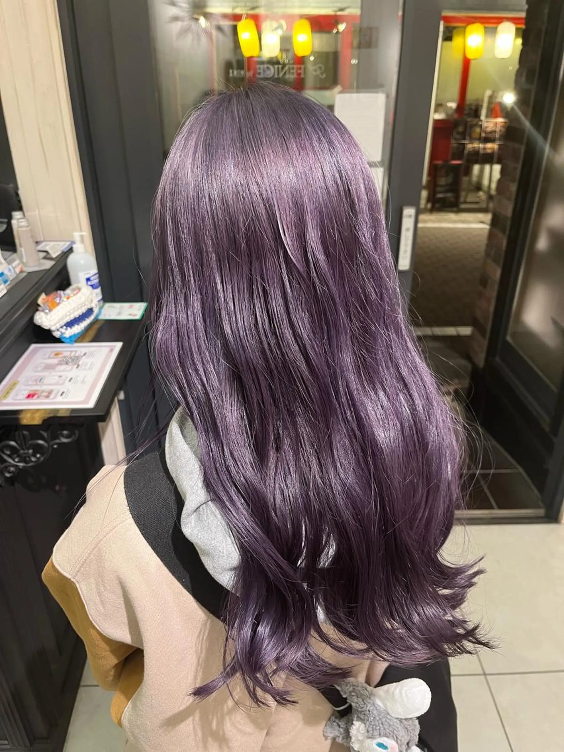 ロング カラー ブリーチ バイオレットカラー ヘアカラー FENICE on the beach所属・タニ ヒナタのヘアスタイル