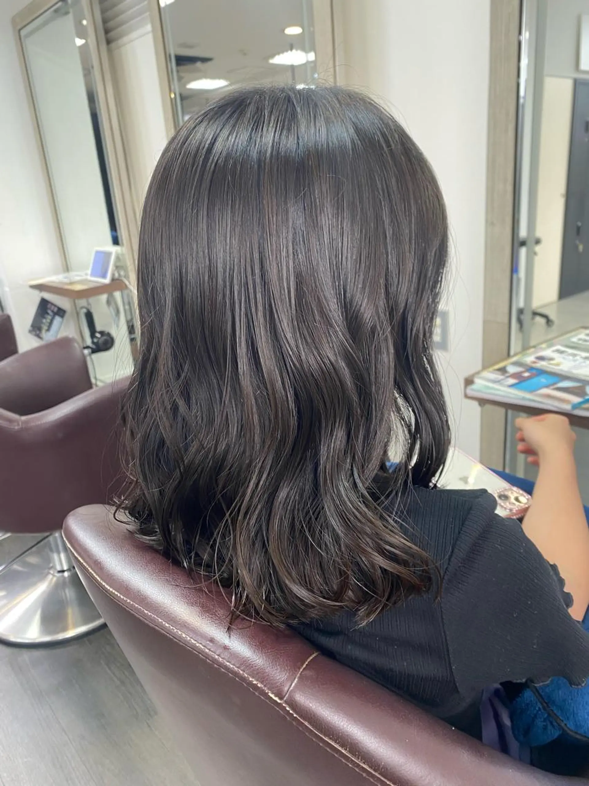 ミディアム 月野涼風 /レイヤーカットのヘアスタイル