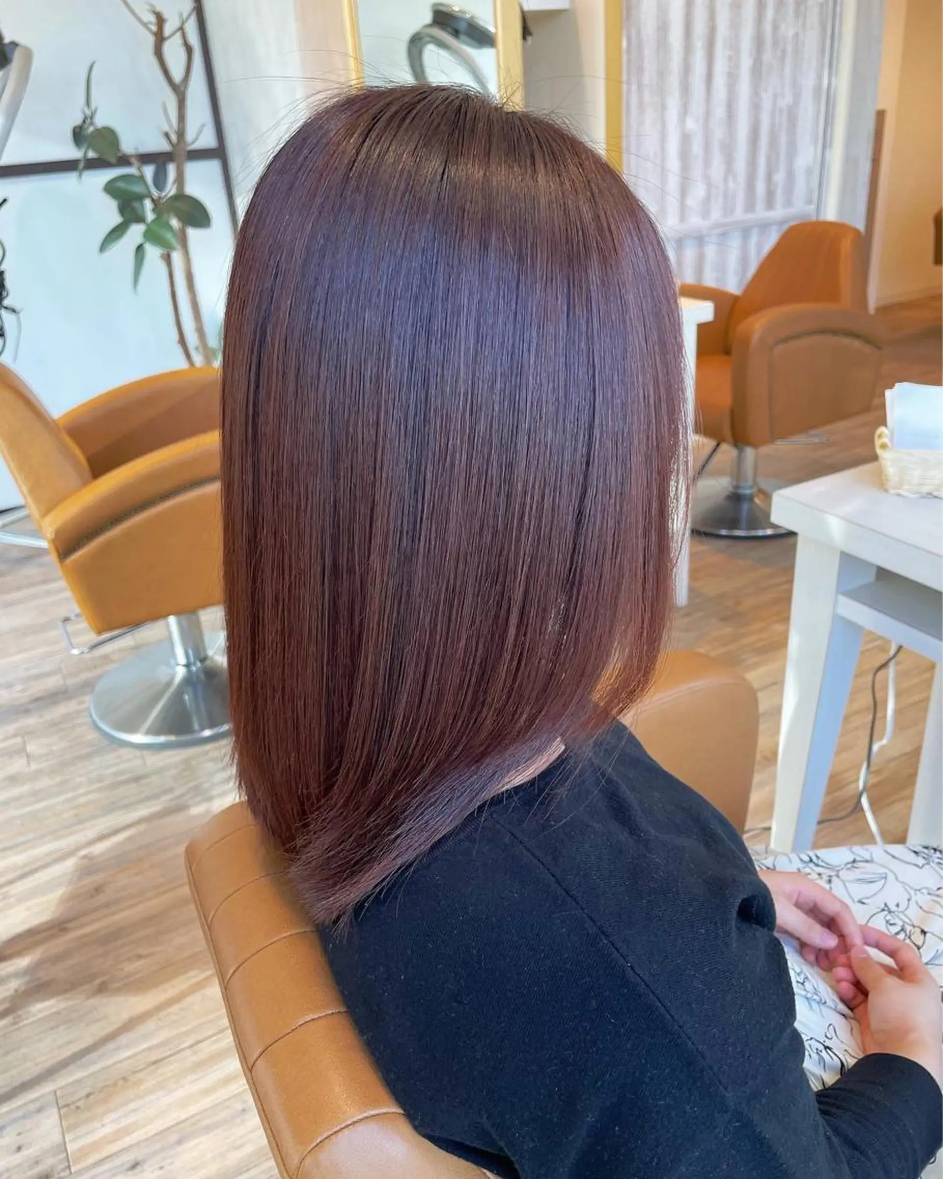 ミディアム カラー アッシュ ブラウンカラー 透明感カラー 外国人風カラー レイヤーカット ヘアカラー トリートメント 河合秀明/ショート /ボブ/レイヤーのヘアスタイル