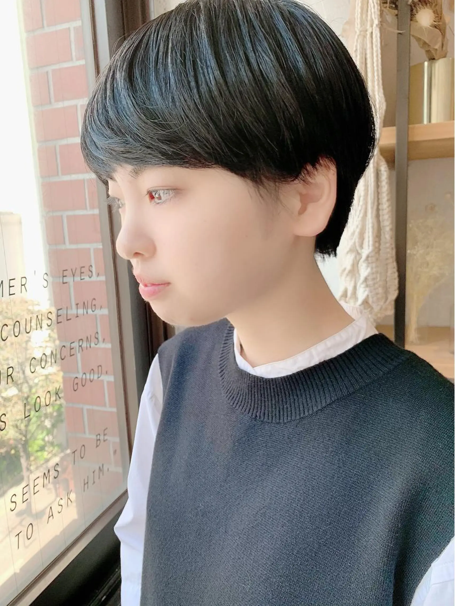 ショート カラー 黒髪 ブルーカラー ブルーブラック ショートヘア カット ヘアカラー トリートメント 💛丁寧さNo.🥇 🧸片山智裕💛のヘアスタイル
