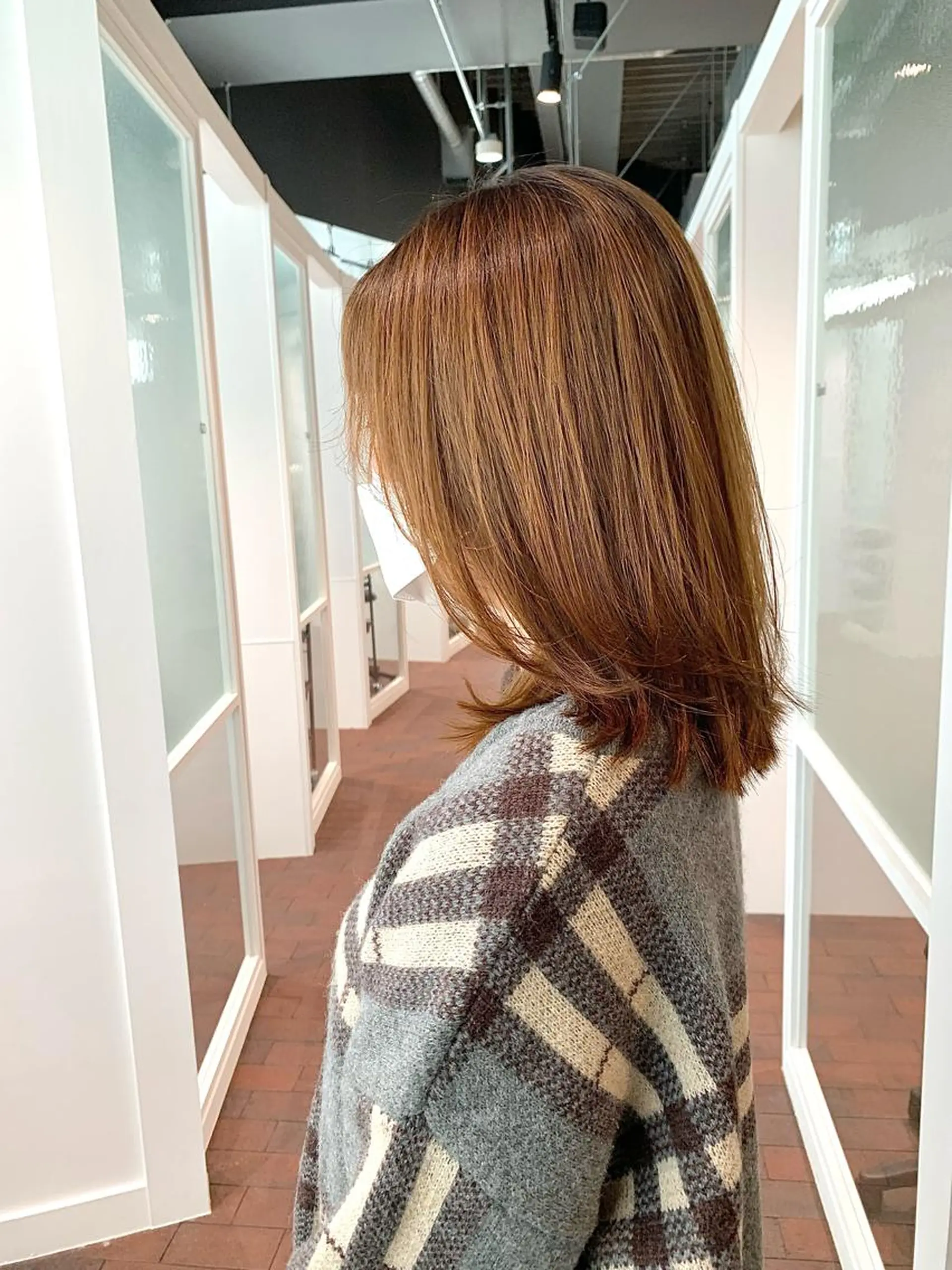セミロング ヘアアレンジ カット 縮毛矯正 トリートメント GO TODAY SHAiRE SALON 梅田店所属・柔らかくすみカラー ボブ/ショートのヘアスタイル