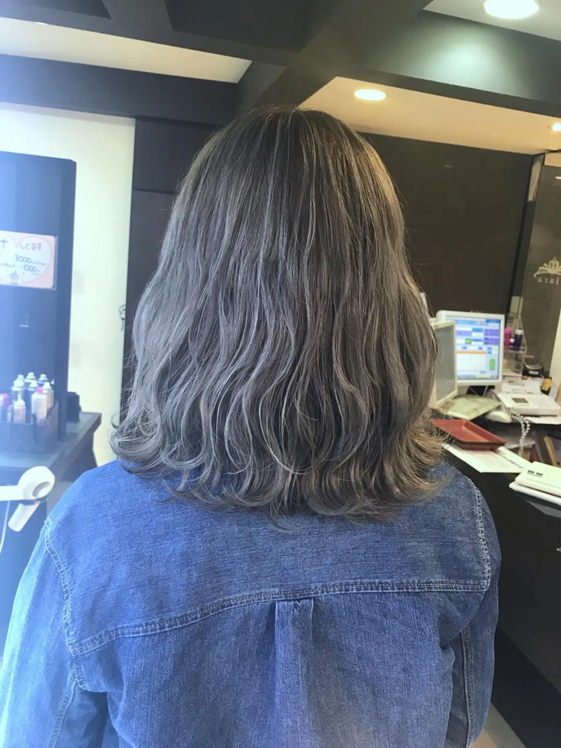 セミロング 外国人風カラー ハイライト ReHyd BEAUTÉ salon&store 心斎橋店所属・❤️MASAKO❤️ 🌸🩷エクステ🩷のヘアスタイル