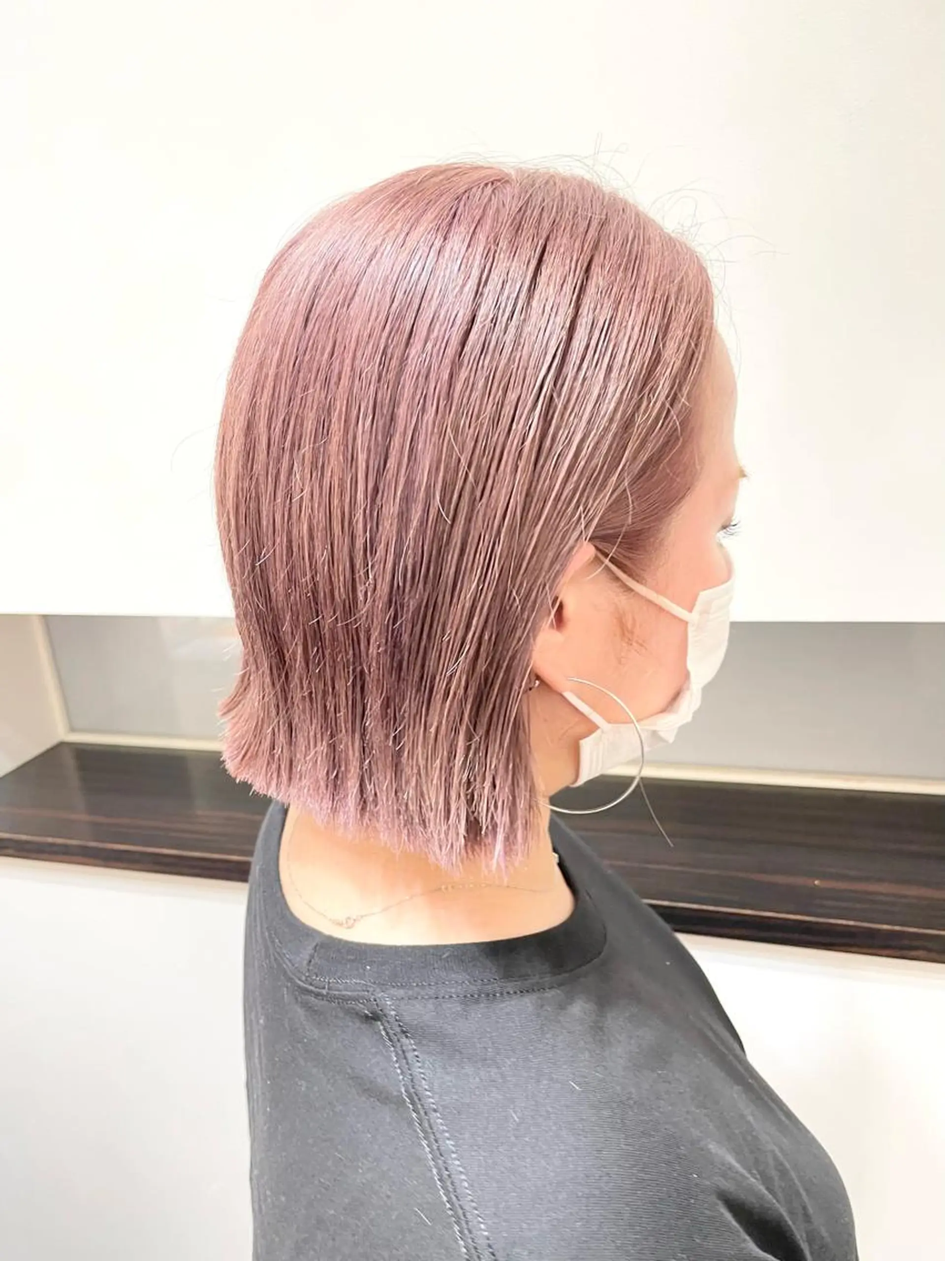 ミディアム カラー カット ヘアカラー トリートメント ダメージレスブリーチ HIROSHIのヘアスタイル