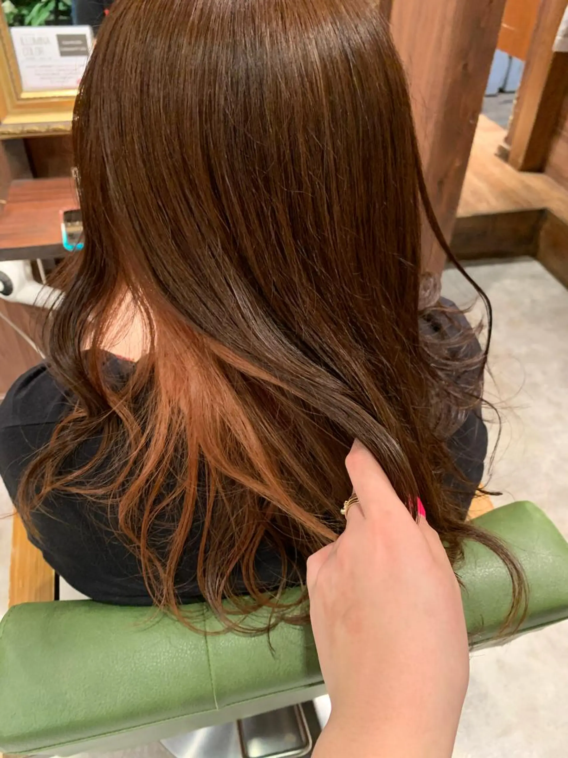 ロング カラー 岩永 瑞希のヘアスタイル