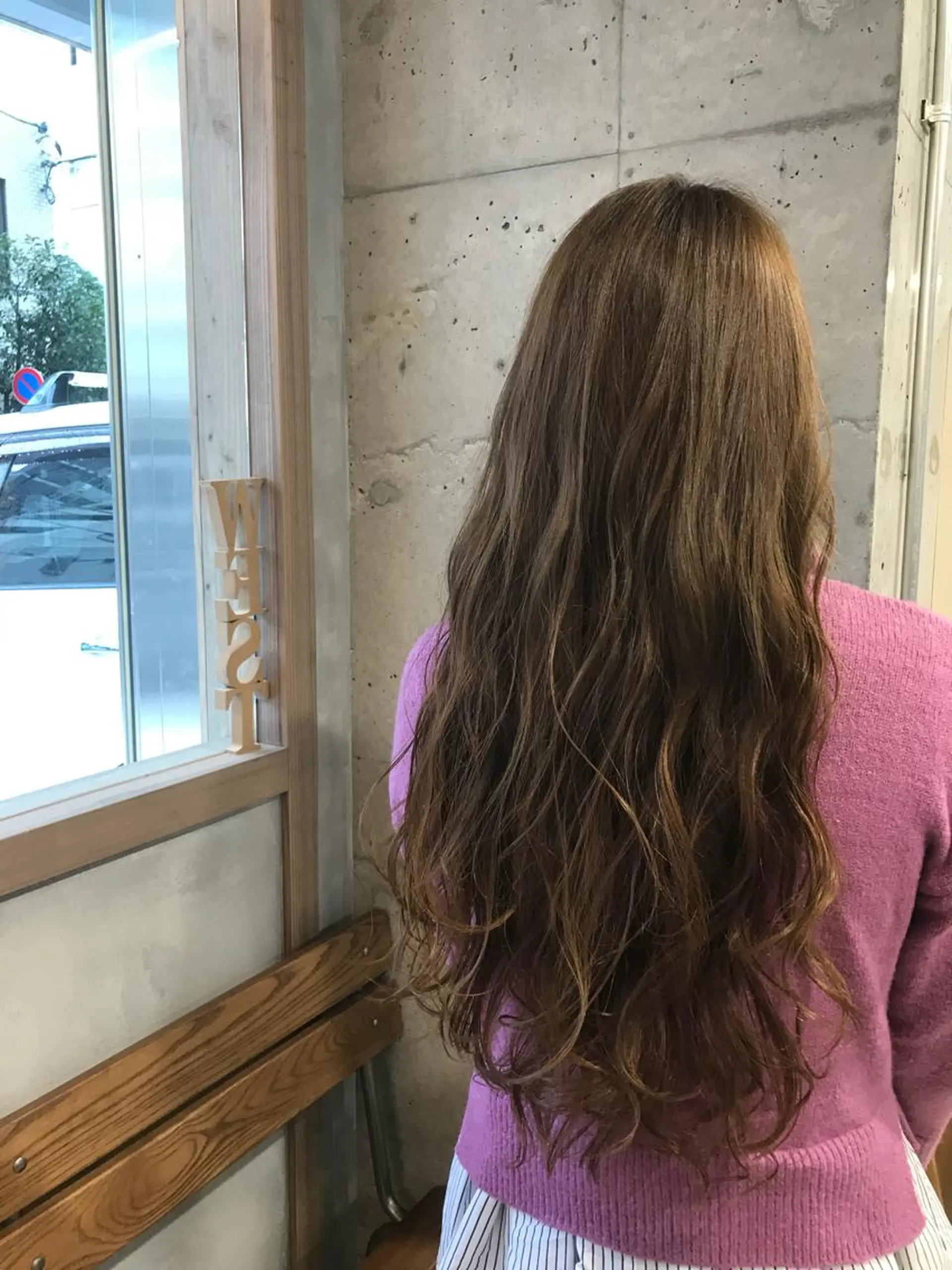ロング カラー グレージュ ミルクティーグレージュ 竹嶌 健吾のヘアスタイル