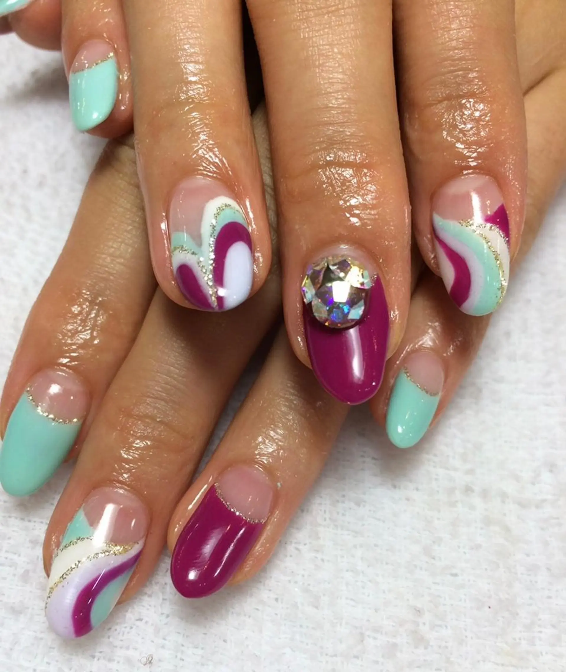 ネイル ストーンネイル ハンドネイル nail atelier new moon所属・森 貴子のネイルデザイン