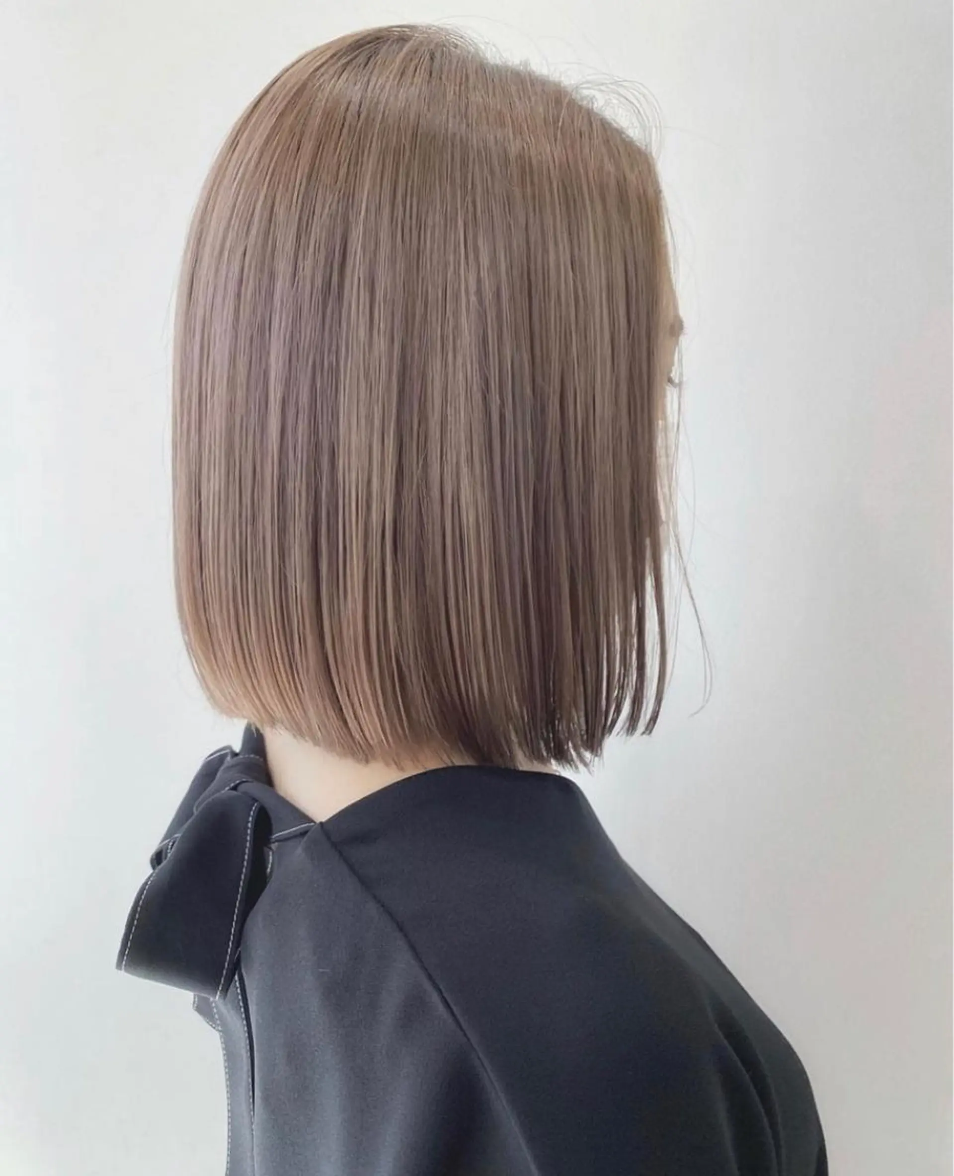 ミディアム カット ヘアカラー 🍀ブリーチ/艶カラ ー🍀 コイケのヘアスタイル