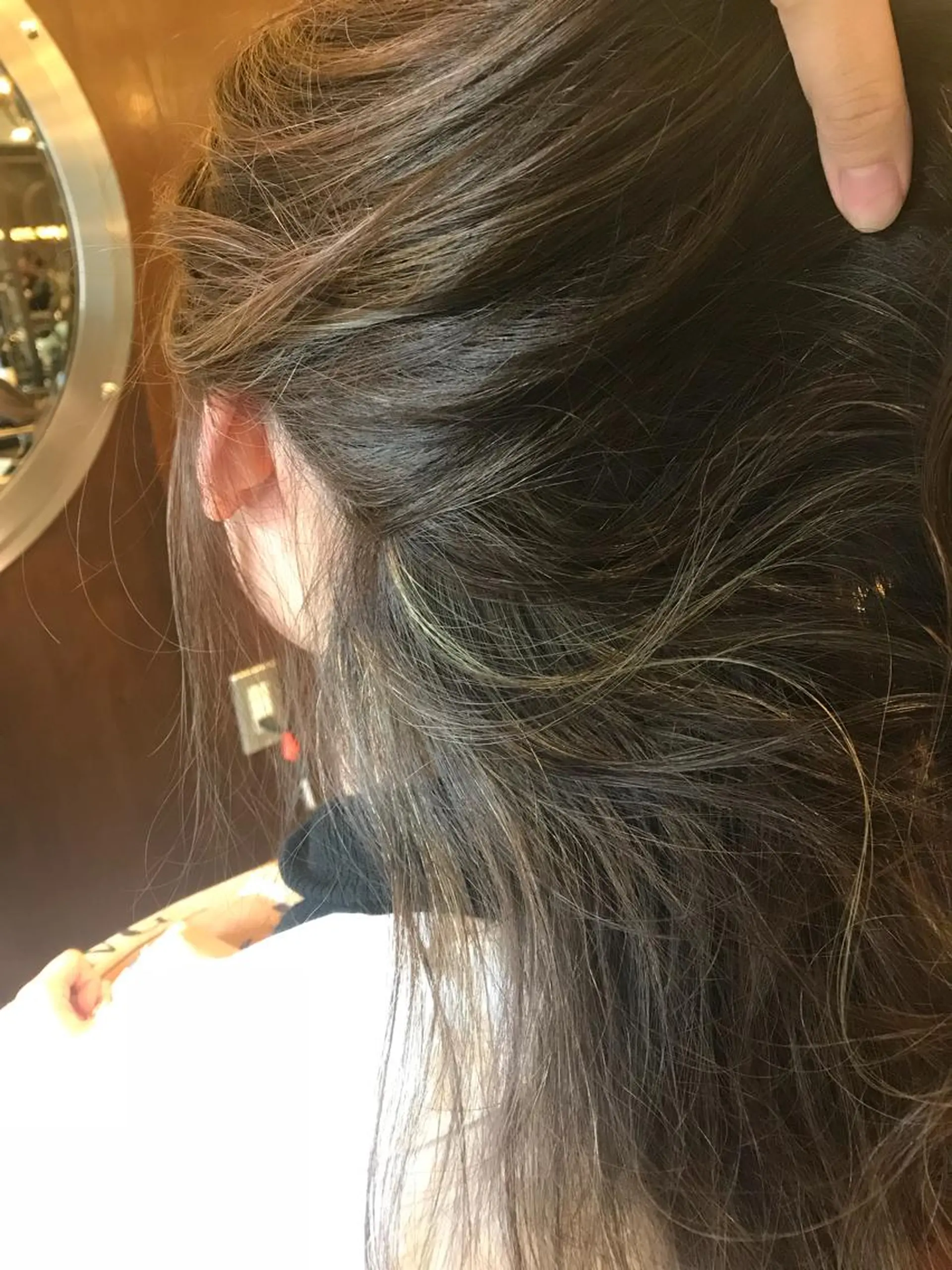 カラー ハイライトカラー 356所属・木山 ゆかりのヘアスタイル